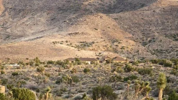Hiking in Starlight Boutique Hotel Pioneertown