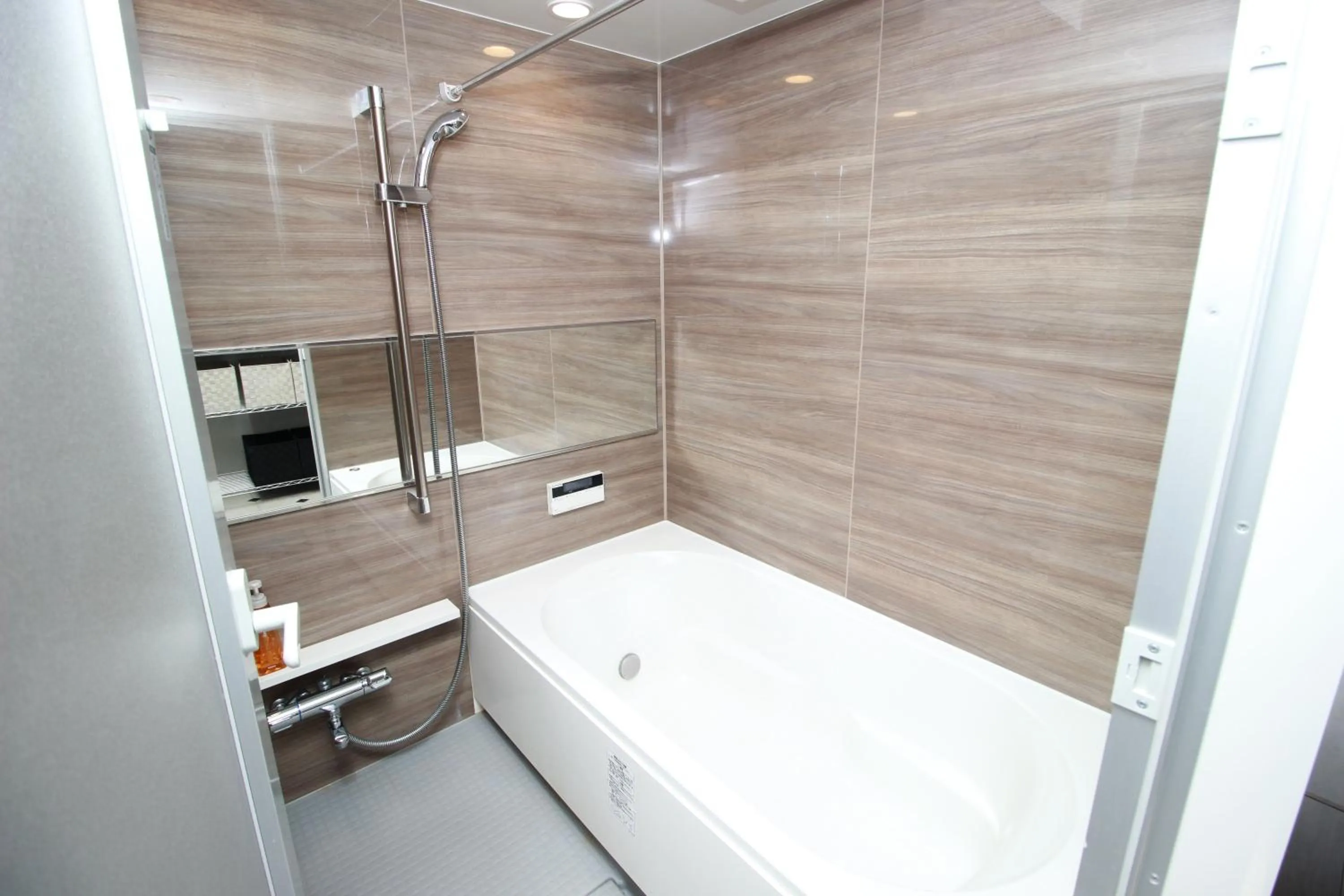 Bathroom in Atrium Deluxe Apartments Osaka - Self Check-In Only