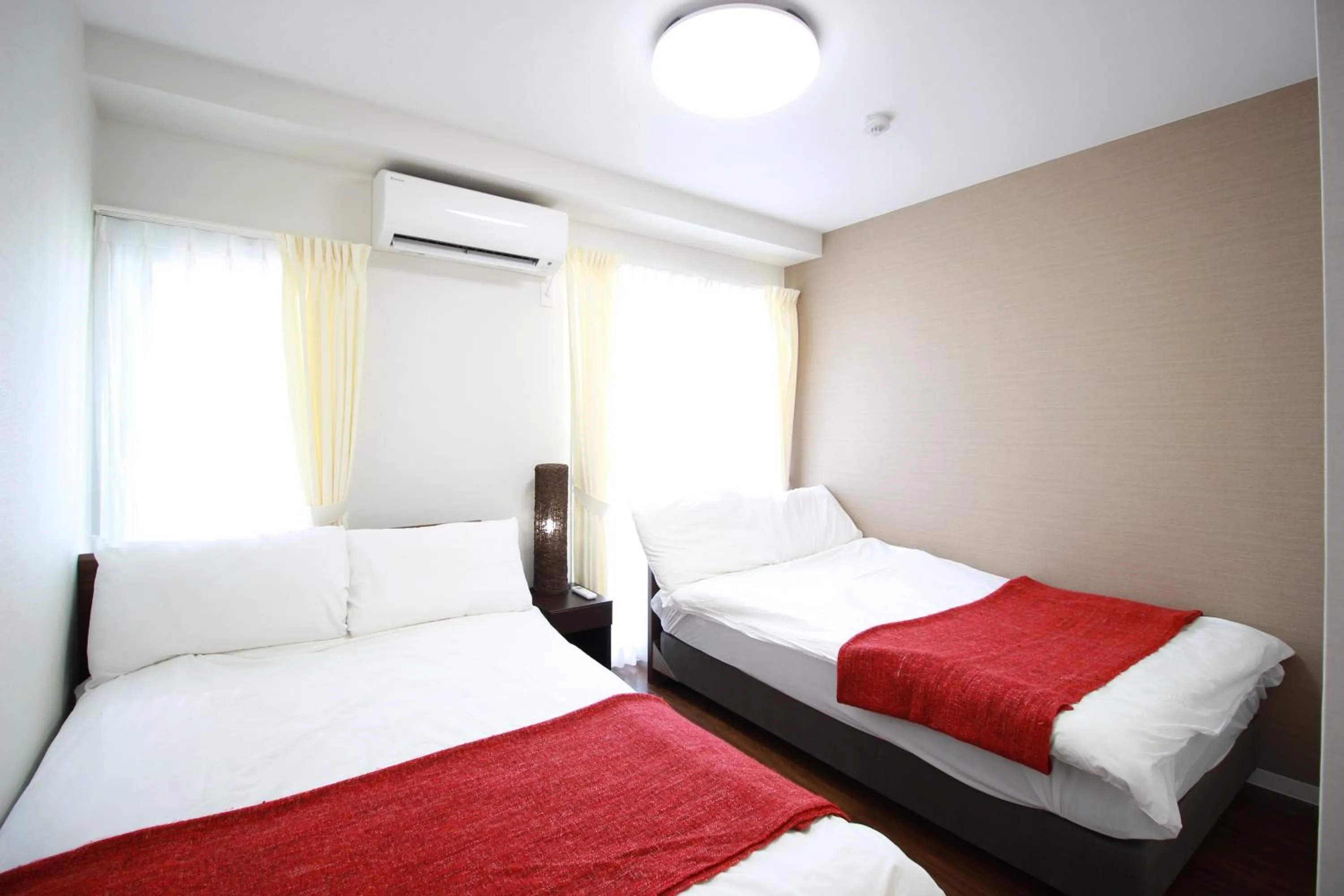 Bed in Atrium Deluxe Apartments Osaka - Self Check-In Only