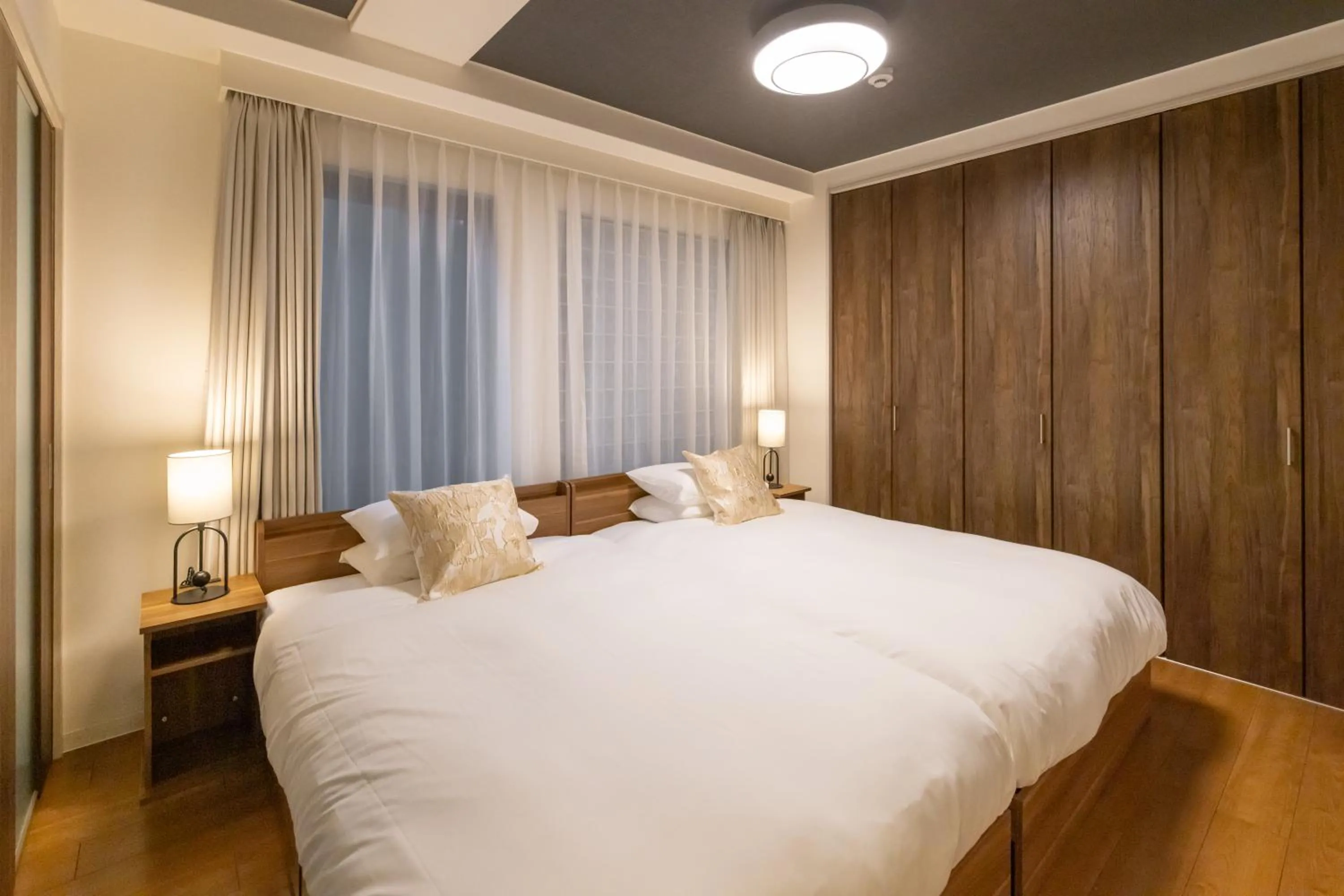 Bed in Atrium Deluxe Apartments Osaka - Self Check-In Only