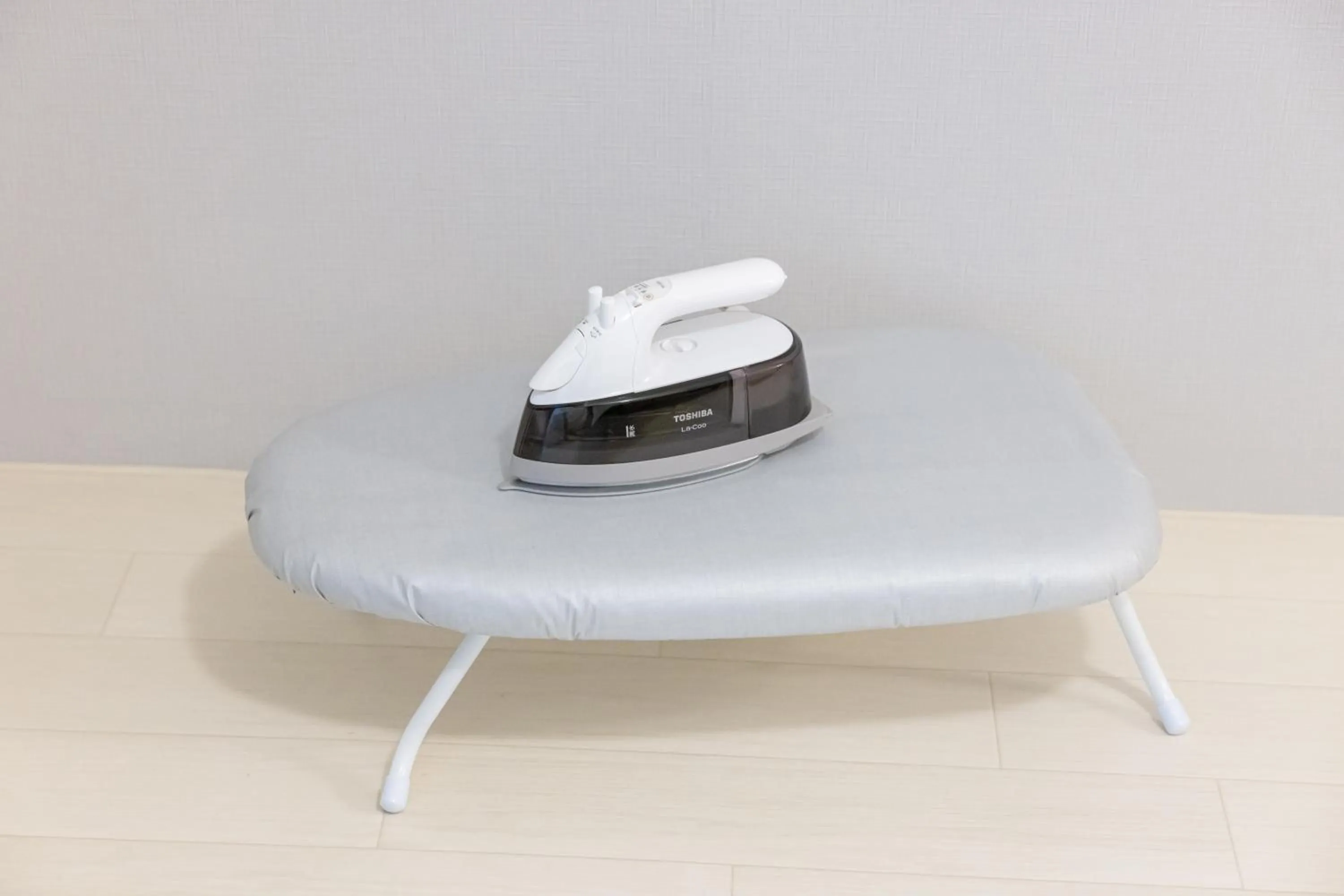 flat iron in Atrium Deluxe Apartments Osaka - Self Check-In Only