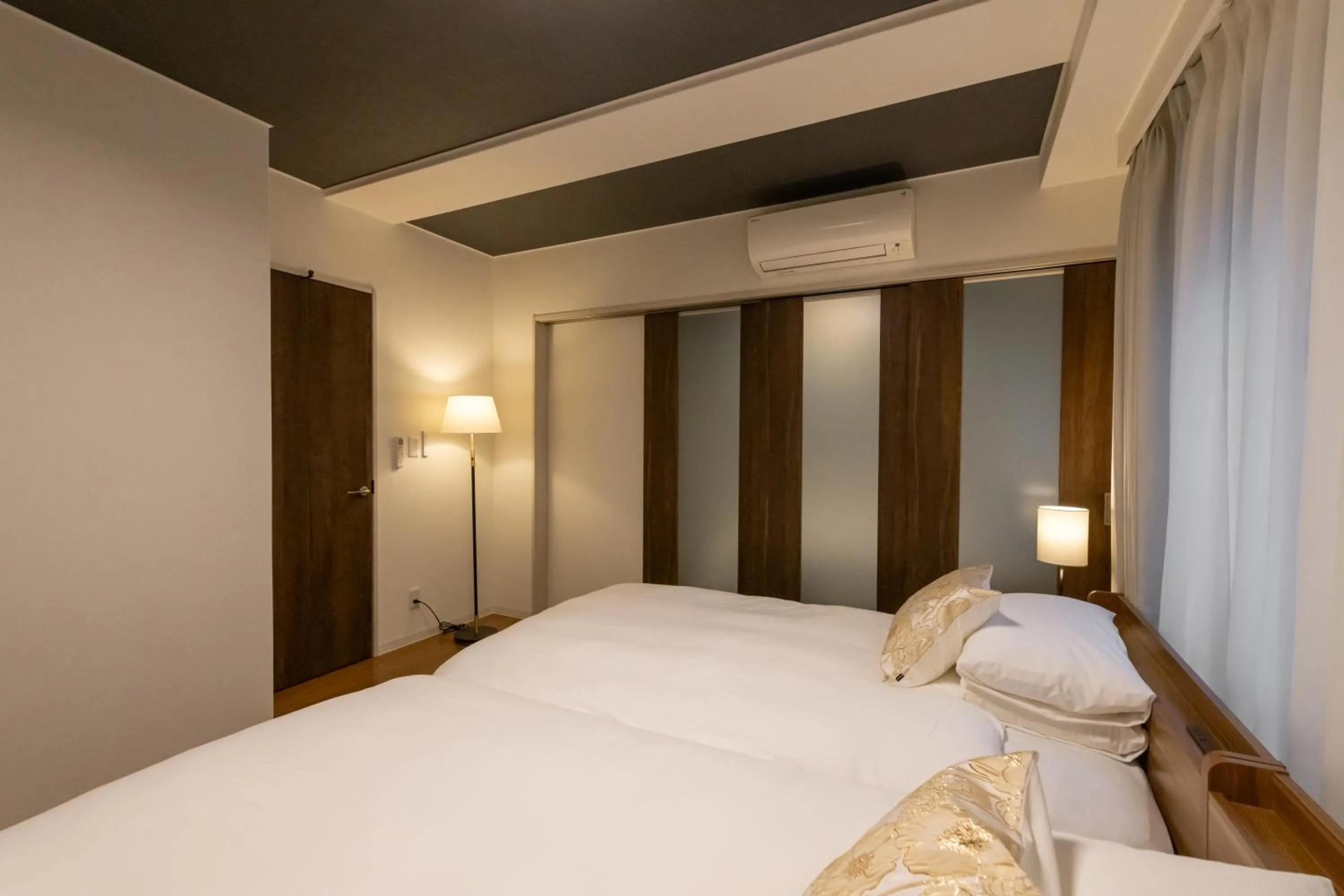 Bed in Atrium Deluxe Apartments Osaka - Self Check-In Only