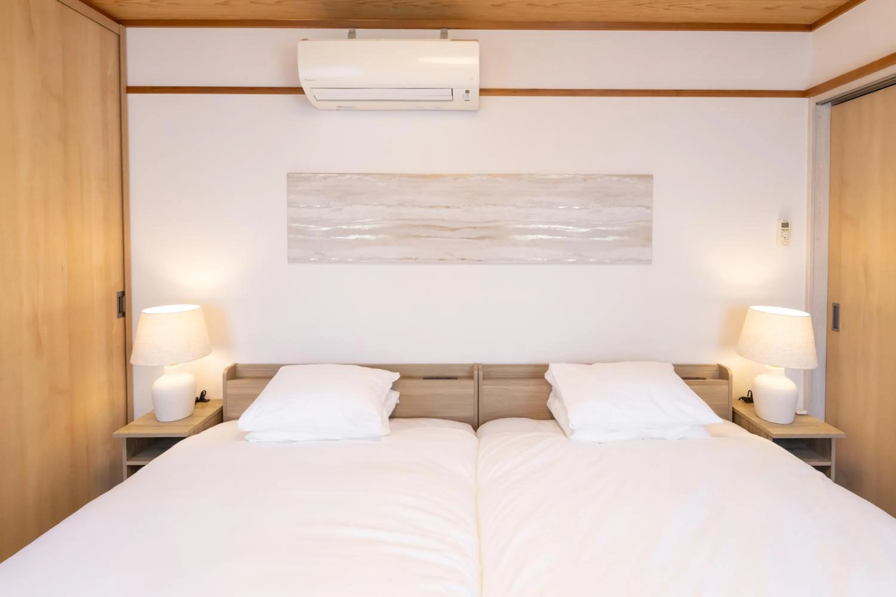 Bed in Atrium Deluxe Apartments Osaka - Self Check-In Only