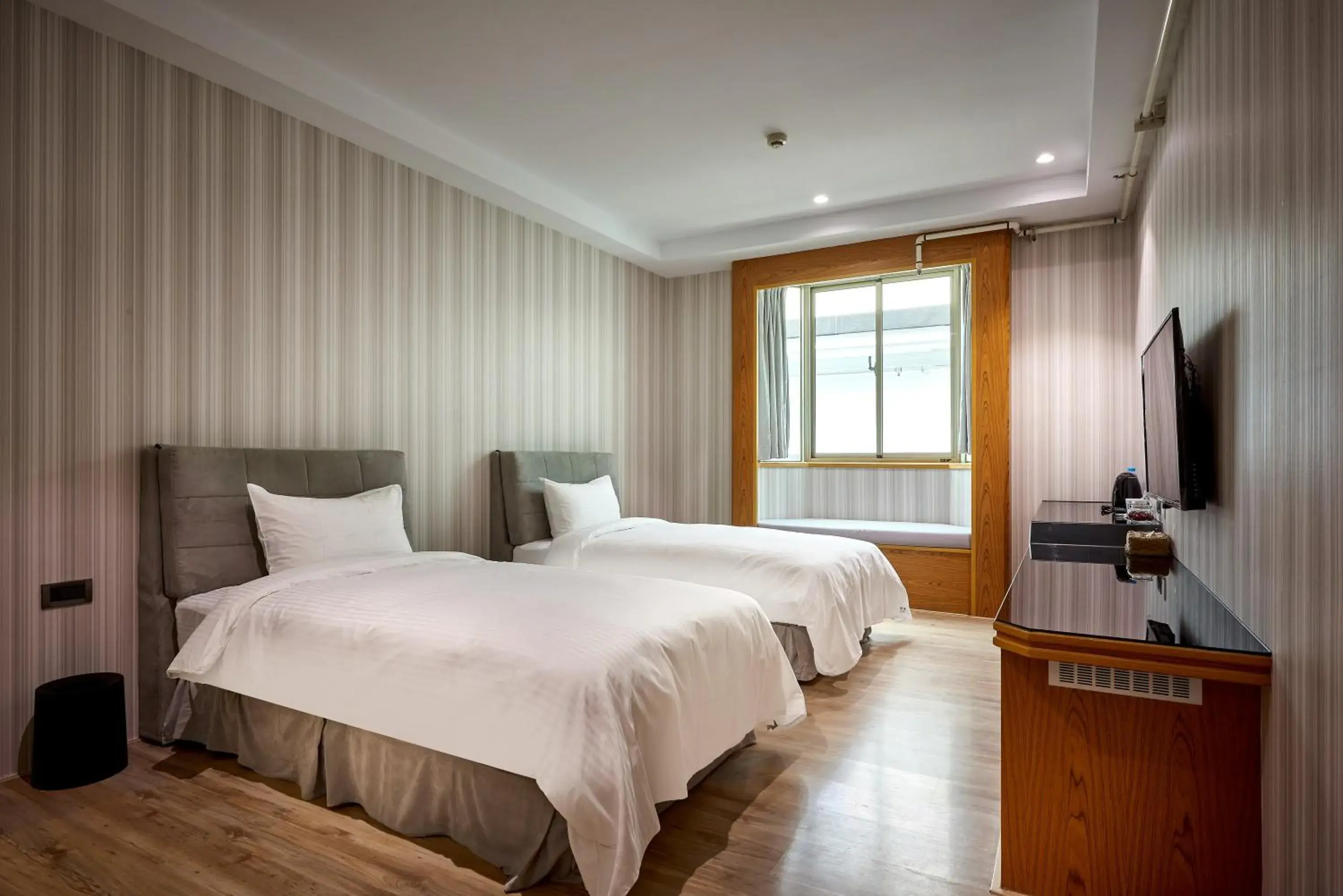 Bed in Oursea Hotel Bed in Oursea Hotel