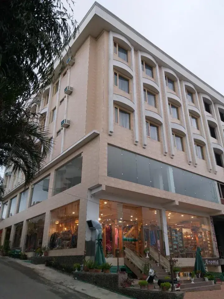 Property building in Hotel Bali Resort extension Property building in Hotel Bali Resort extension