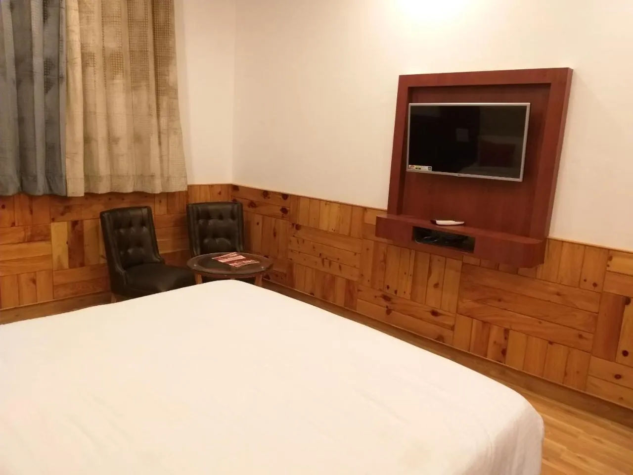 TV and multimedia in Hotel Bali Resort extension