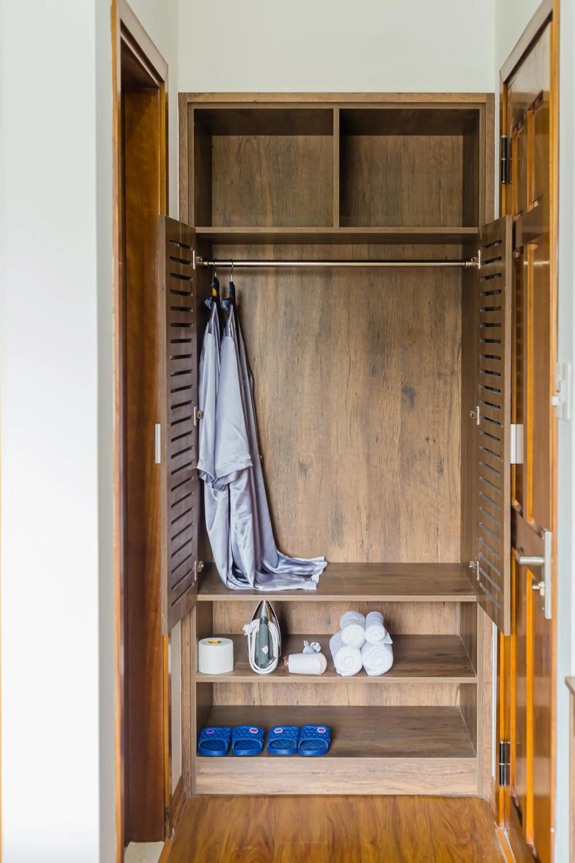 wardrobe in SOLEIL BOUTIQUE