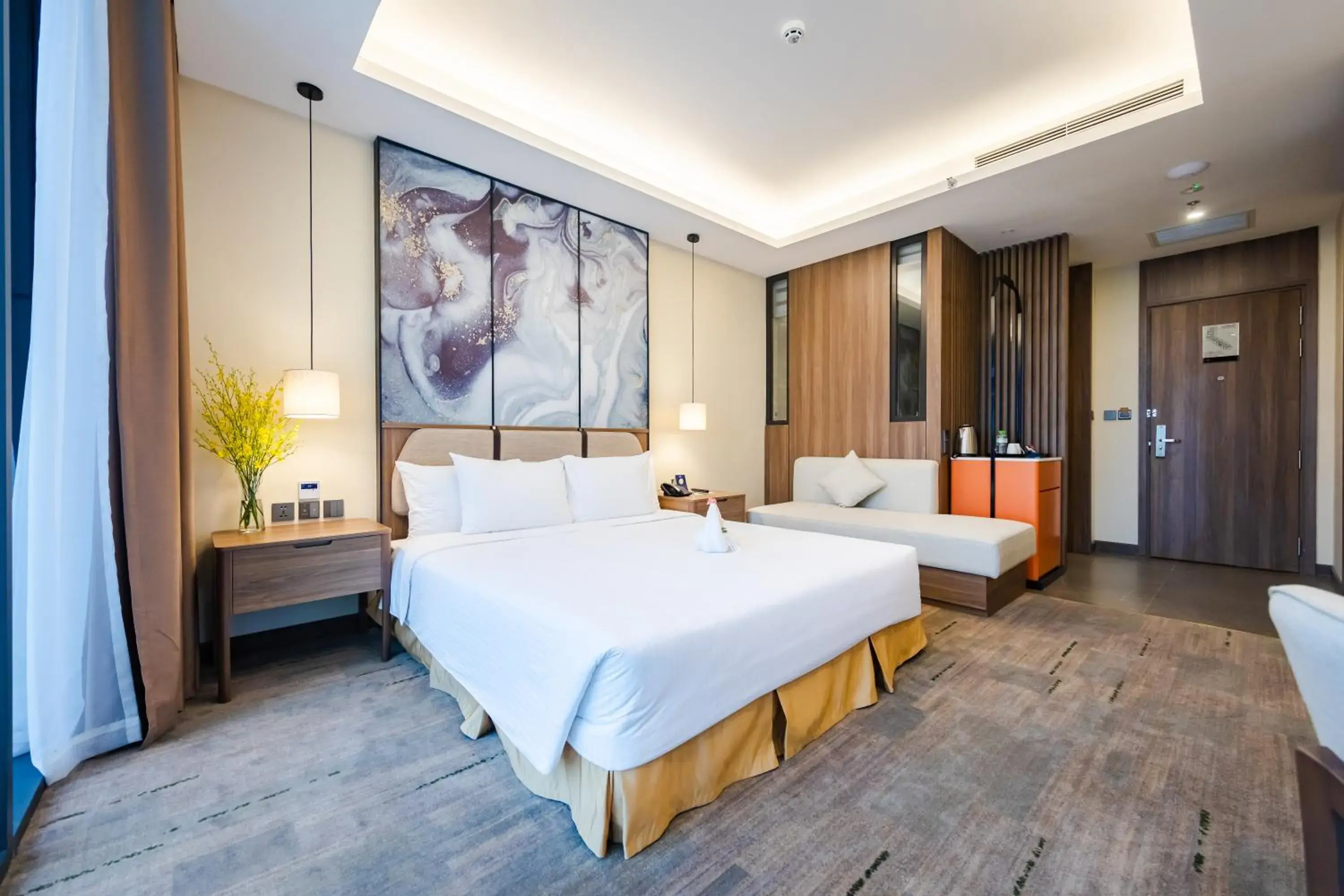 Photo of the whole room, Bed in Muong Thanh Luxury Ha Long Centre Hotel Photo of the whole room, Bed in Muong Thanh Luxury Ha Long Centre Hotel