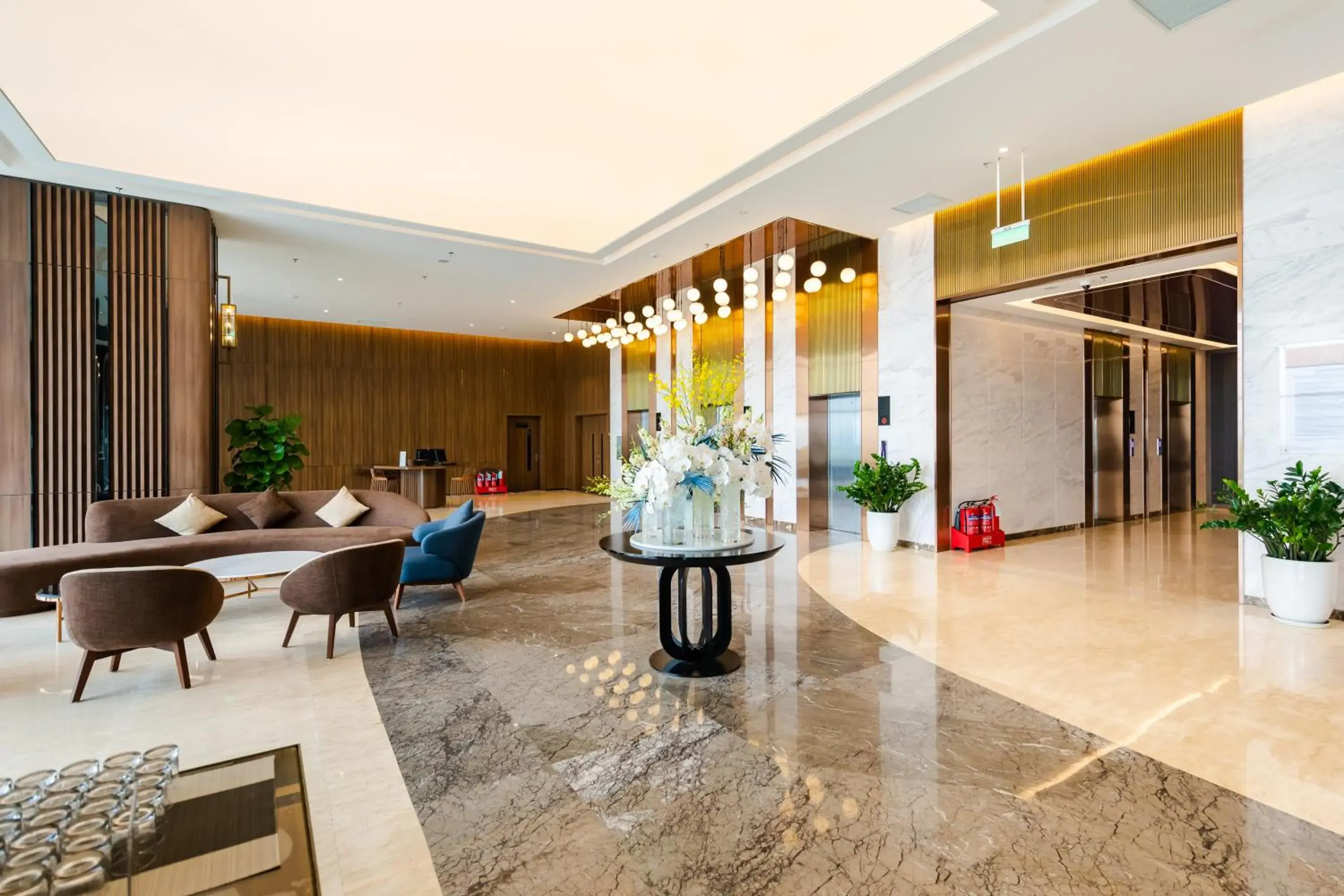 Lobby or reception in Muong Thanh Luxury Ha Long Centre Hotel Lobby or reception in Muong Thanh Luxury Ha Long Centre Hotel