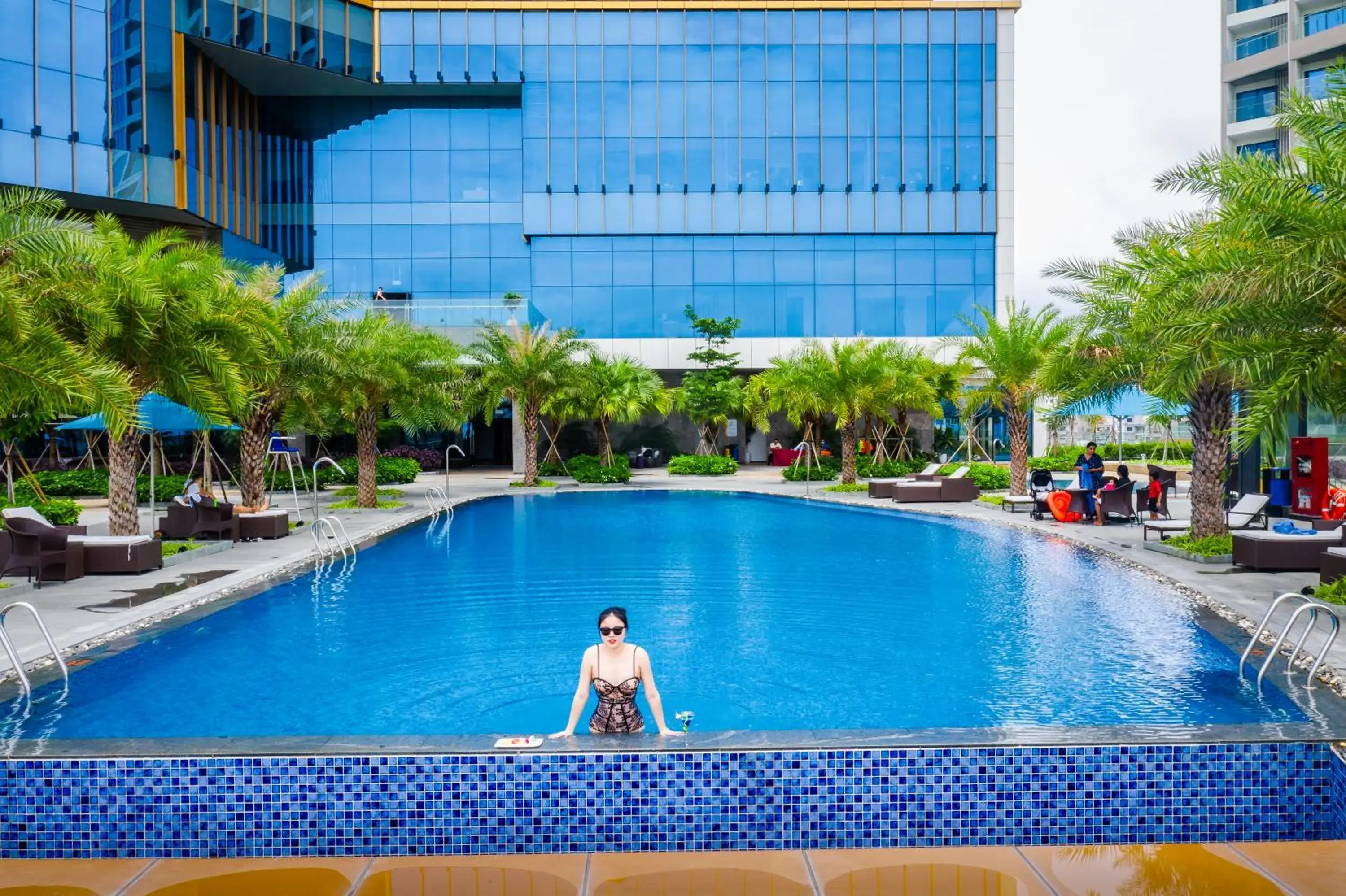 Swimming pool in Muong Thanh Luxury Ha Long Centre Hotel Swimming pool in Muong Thanh Luxury Ha Long Centre Hotel