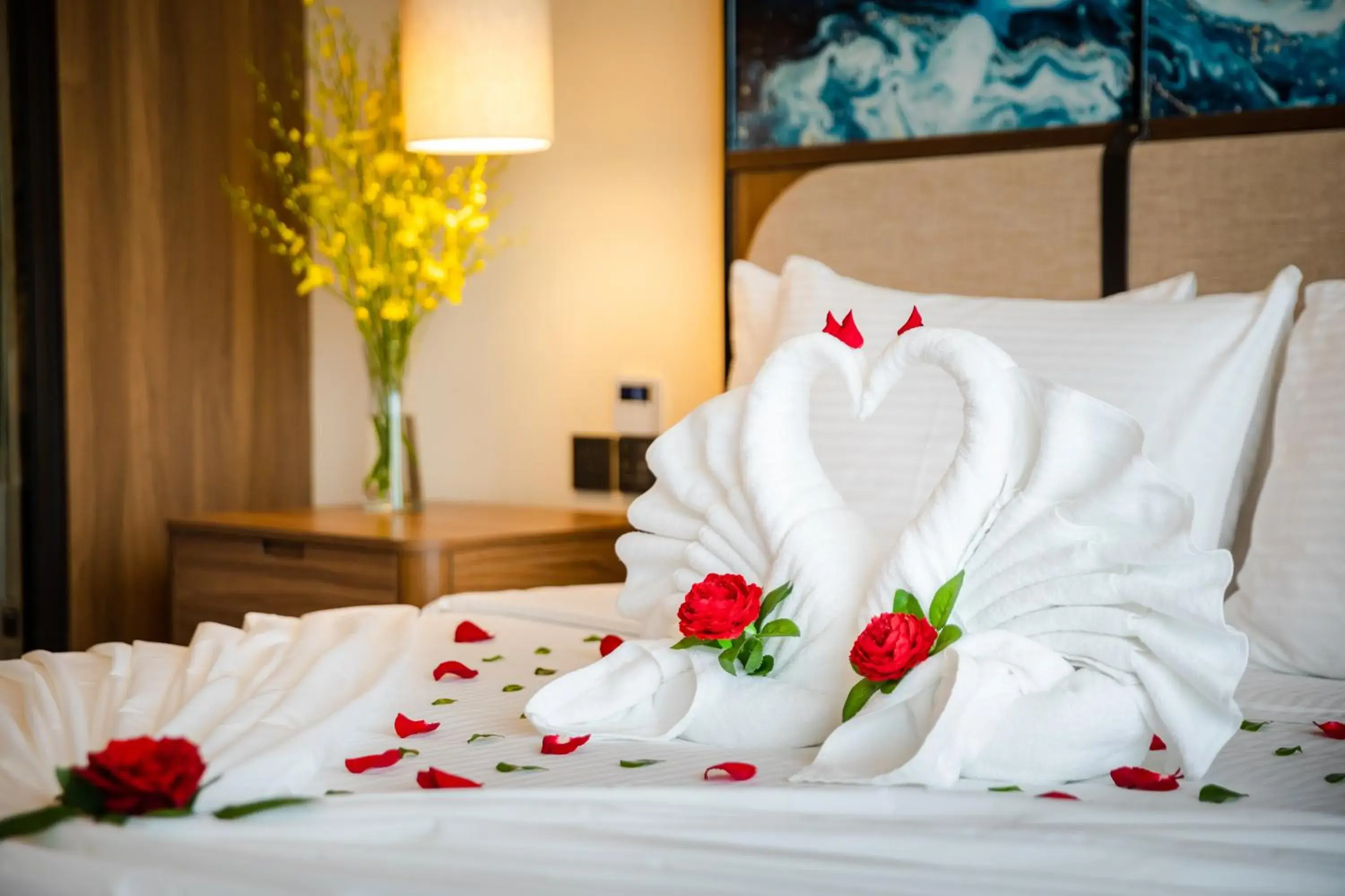 Bed in Muong Thanh Luxury Ha Long Centre Hotel Bed in Muong Thanh Luxury Ha Long Centre Hotel
