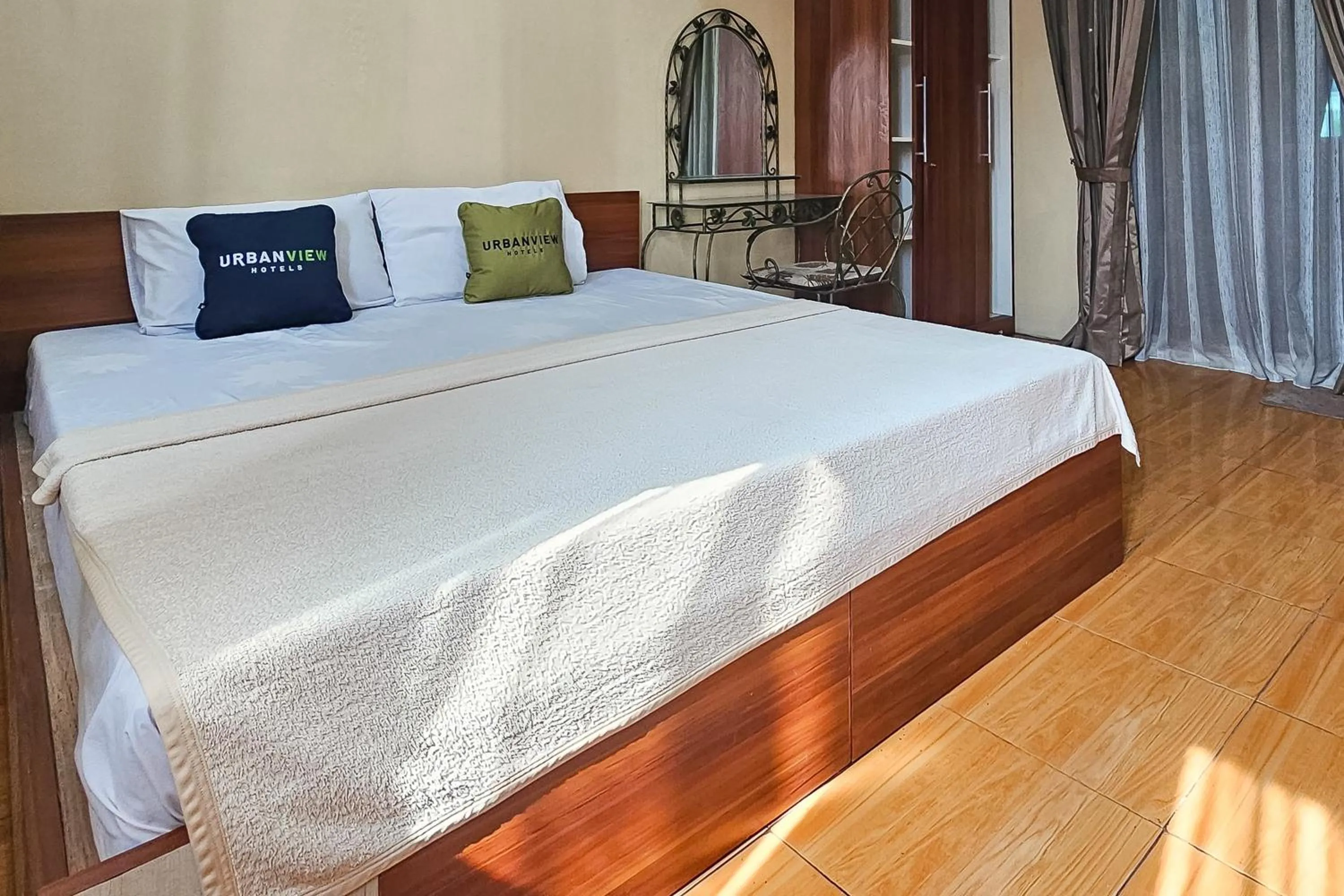 Bedroom, Bed in Urbanview My Grand Hotel Bogor