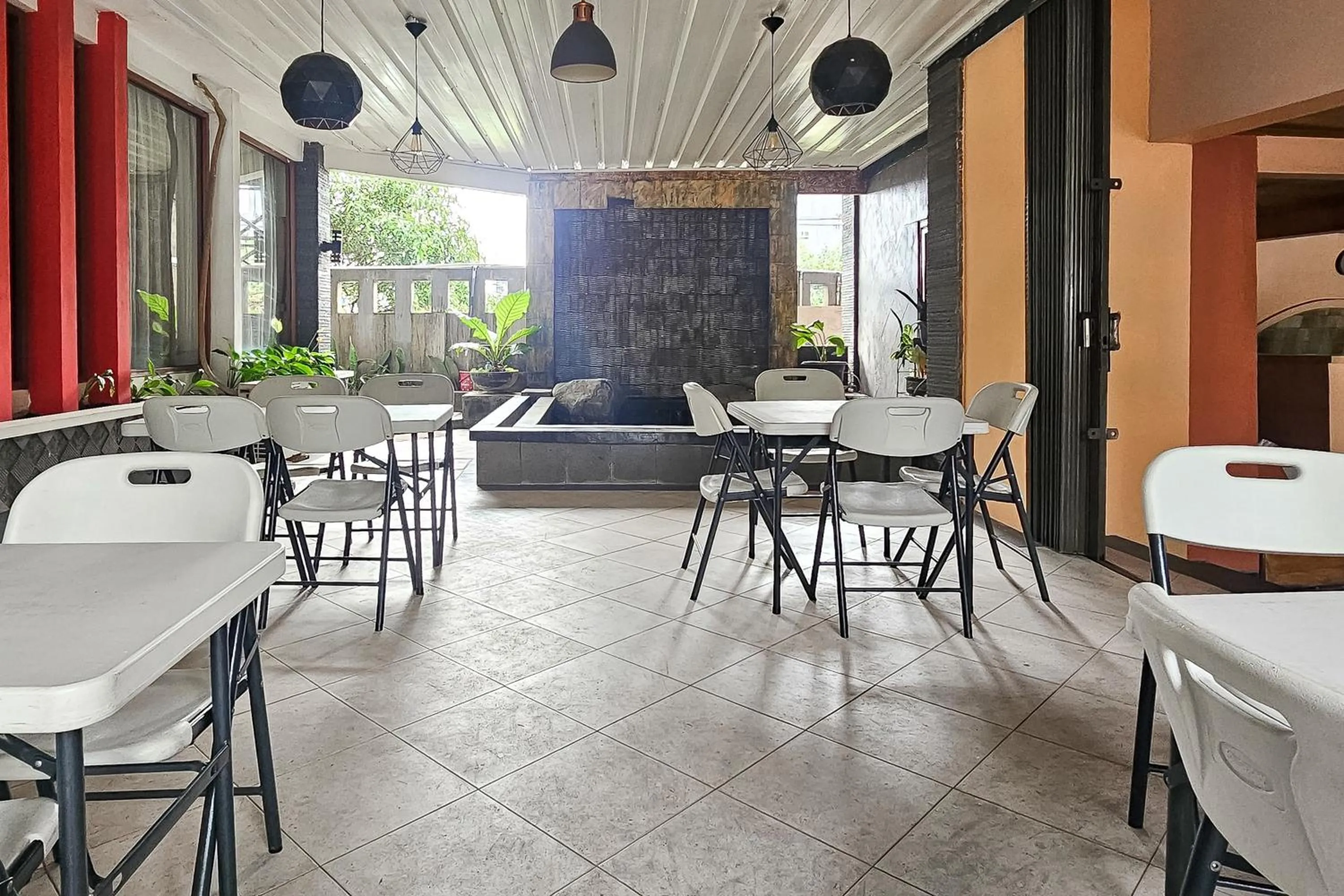Seating area in Urbanview My Grand Hotel Bogor