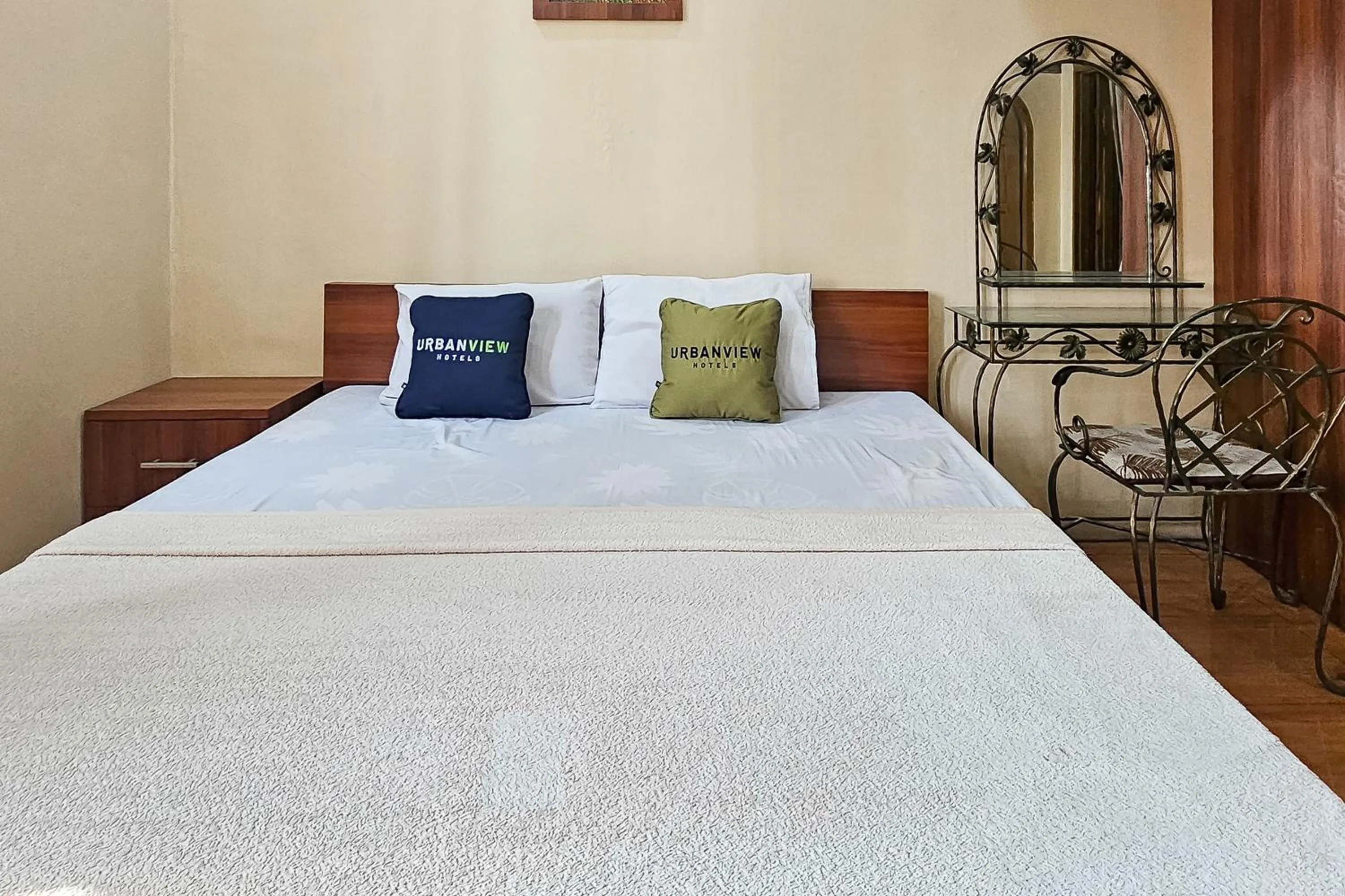 Bedroom, Bed in Urbanview My Grand Hotel Bogor