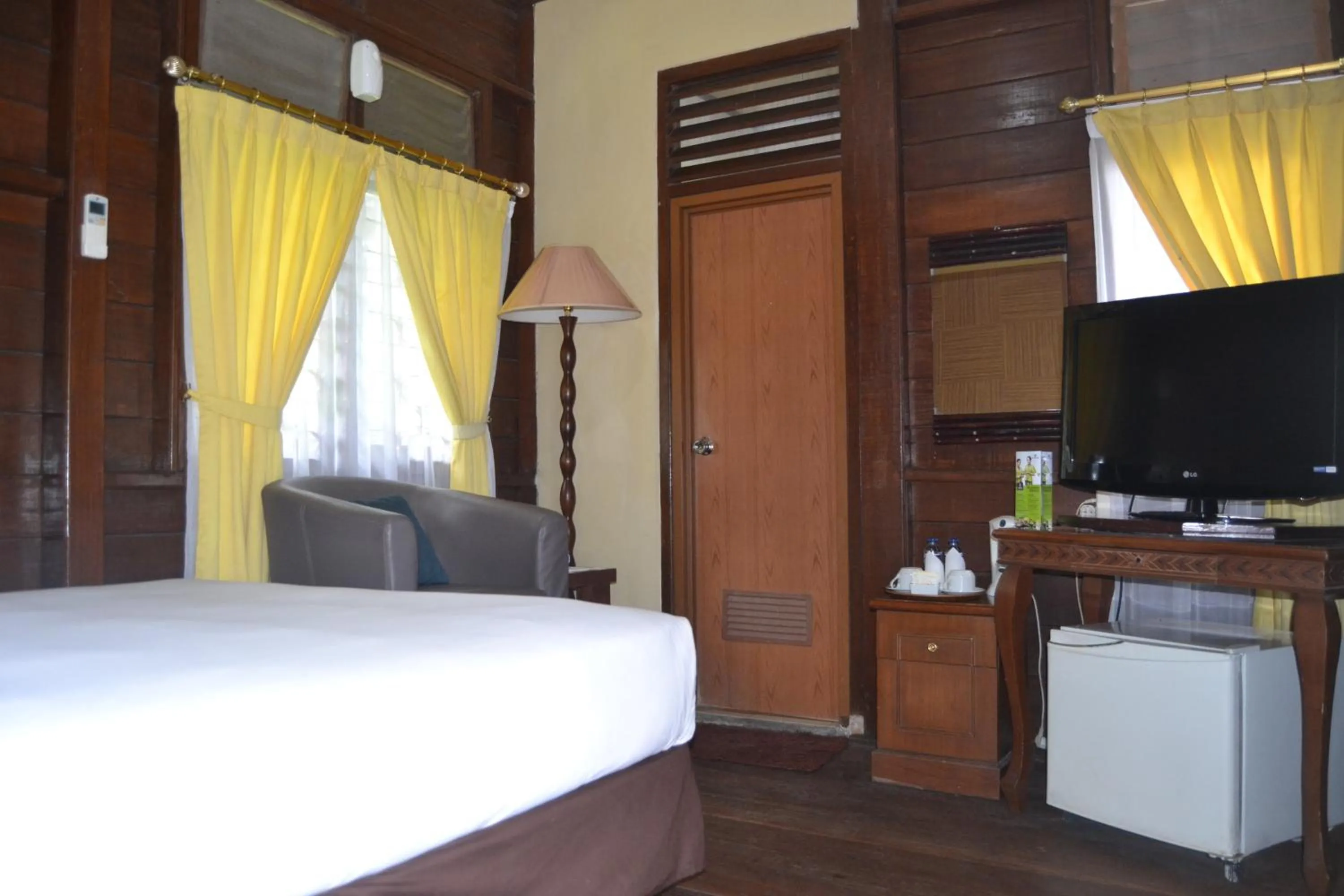 Bed in Citra Cikopo Hotel & Family Cottages