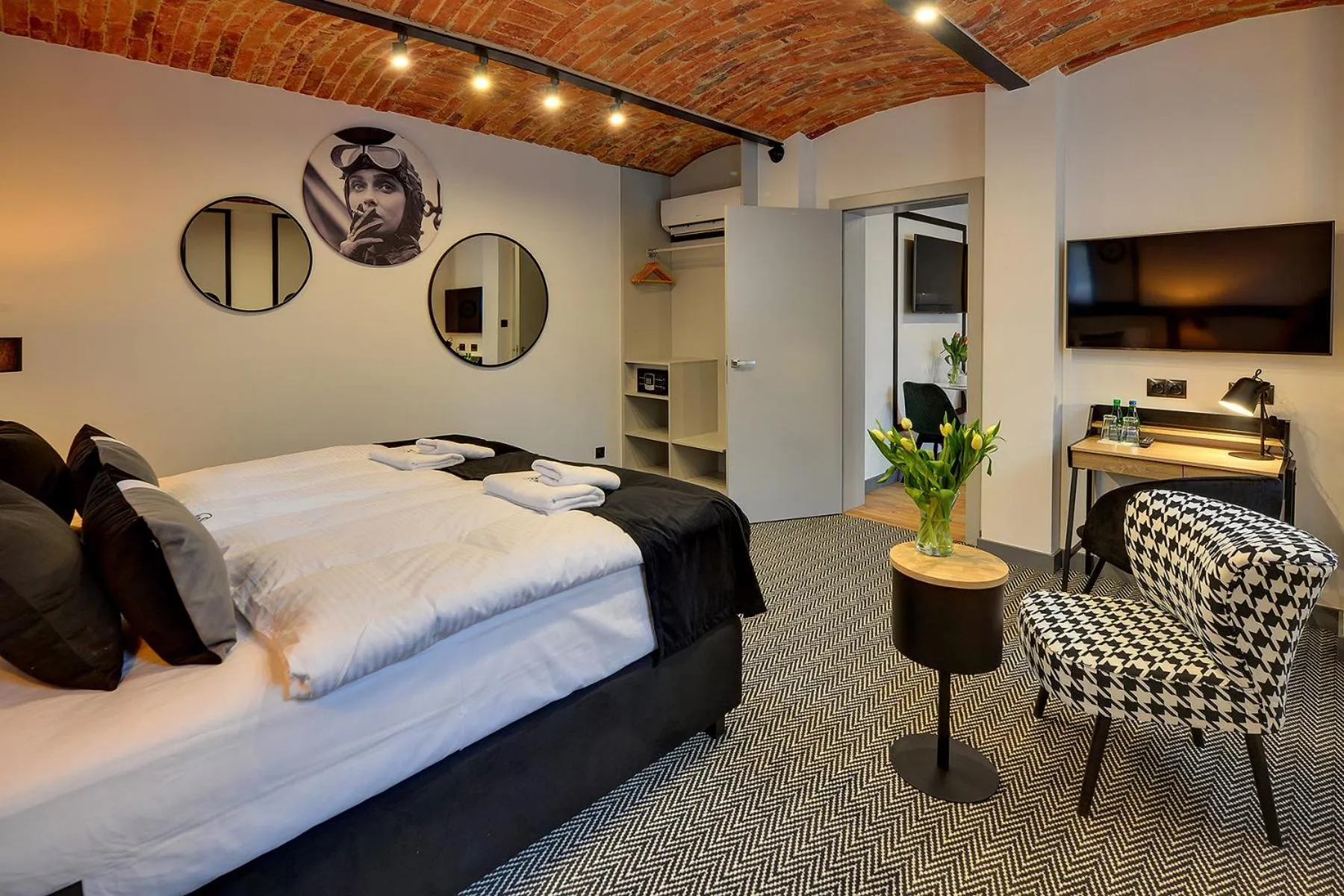 Bedroom, Bed in Restauracja RETRO