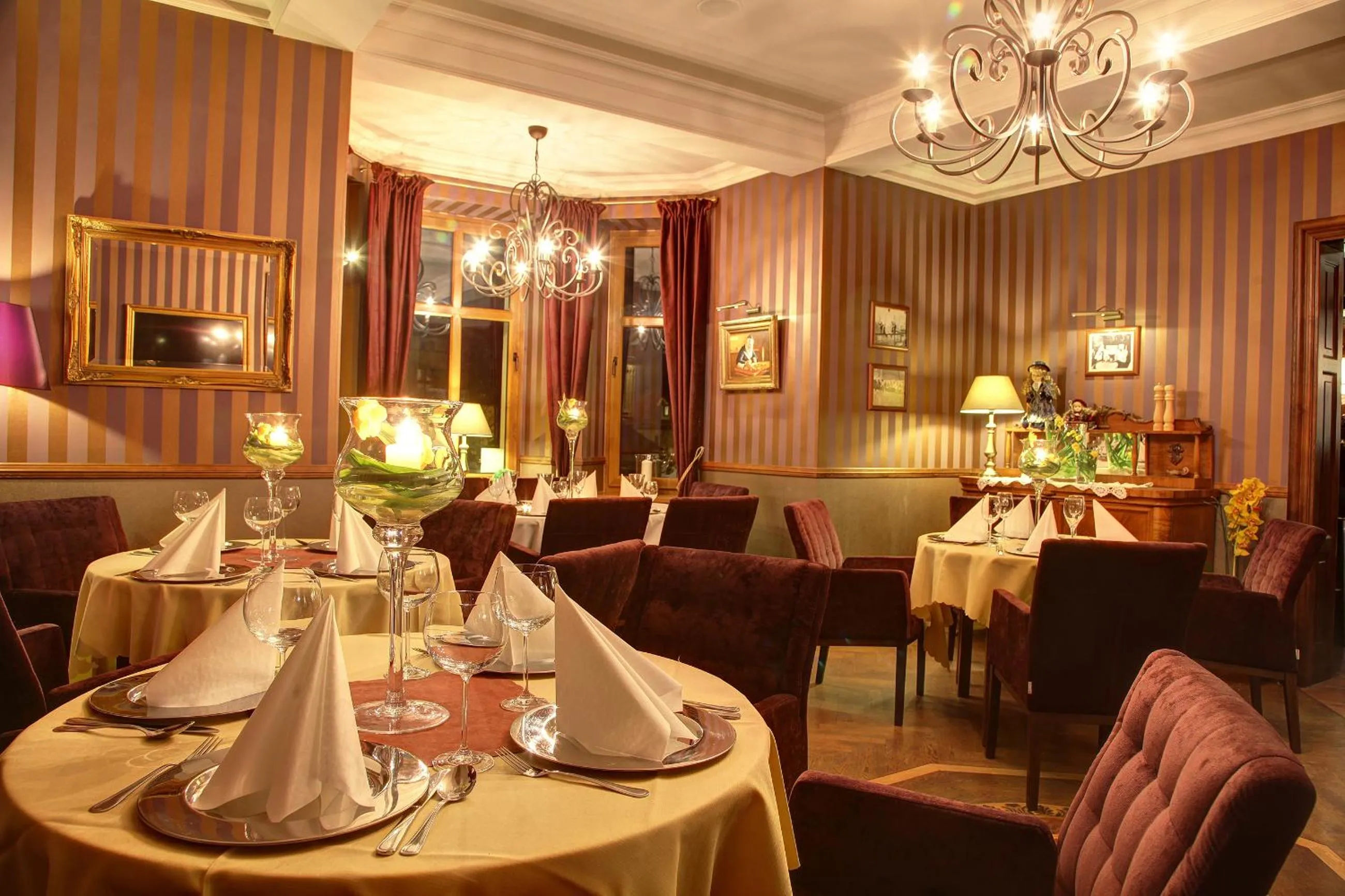 Restaurant/places to eat in Restauracja RETRO