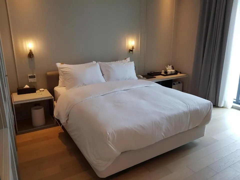Bed in Hotel Libre