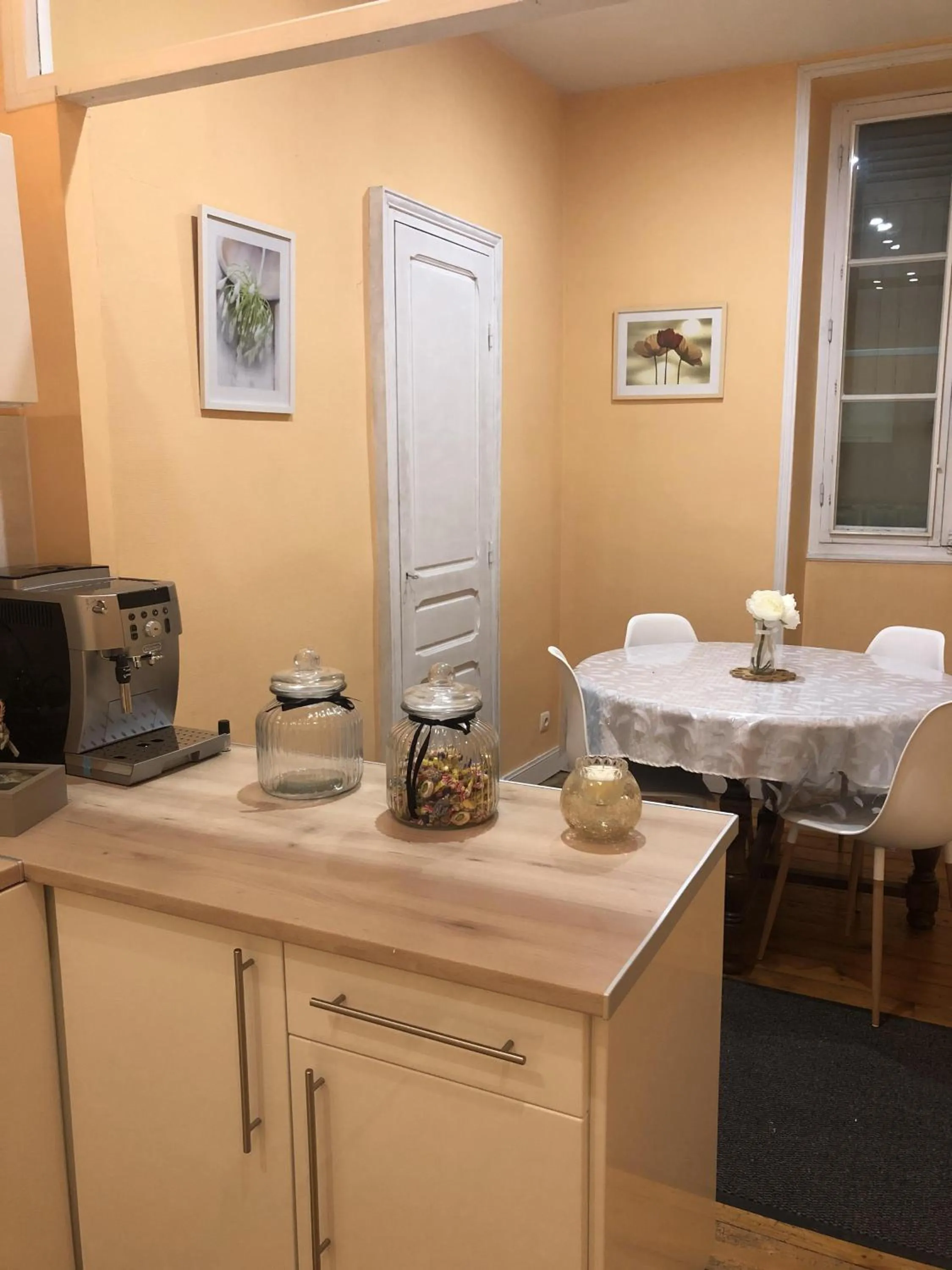 Kitchen or kitchenette in L'hommage