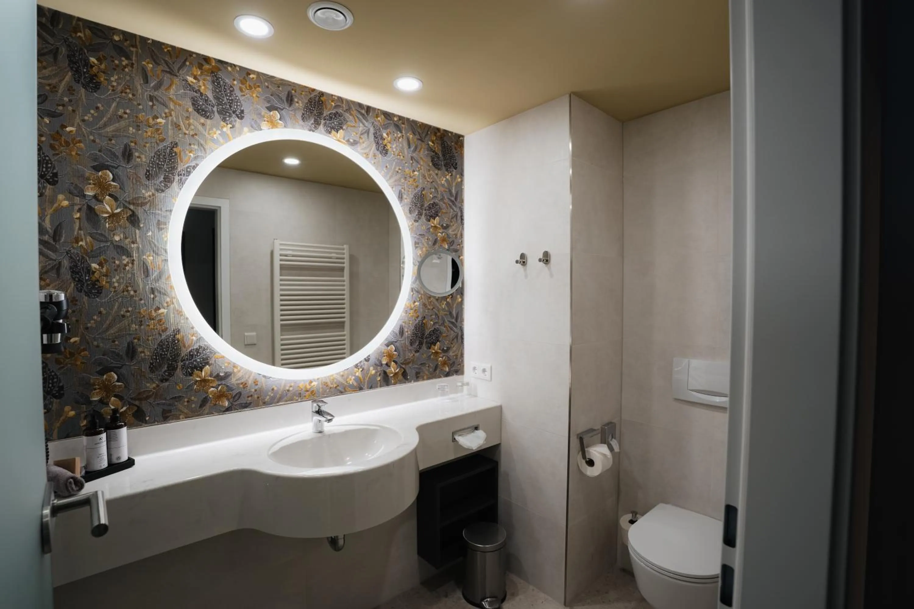 Bathroom in Ringhotel Niedersachsen