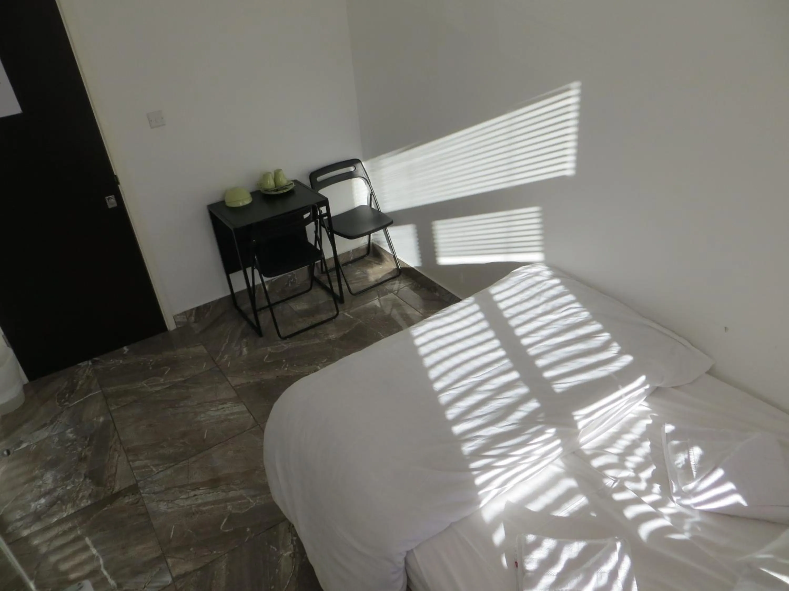 Photo of the whole room in Abercorn House