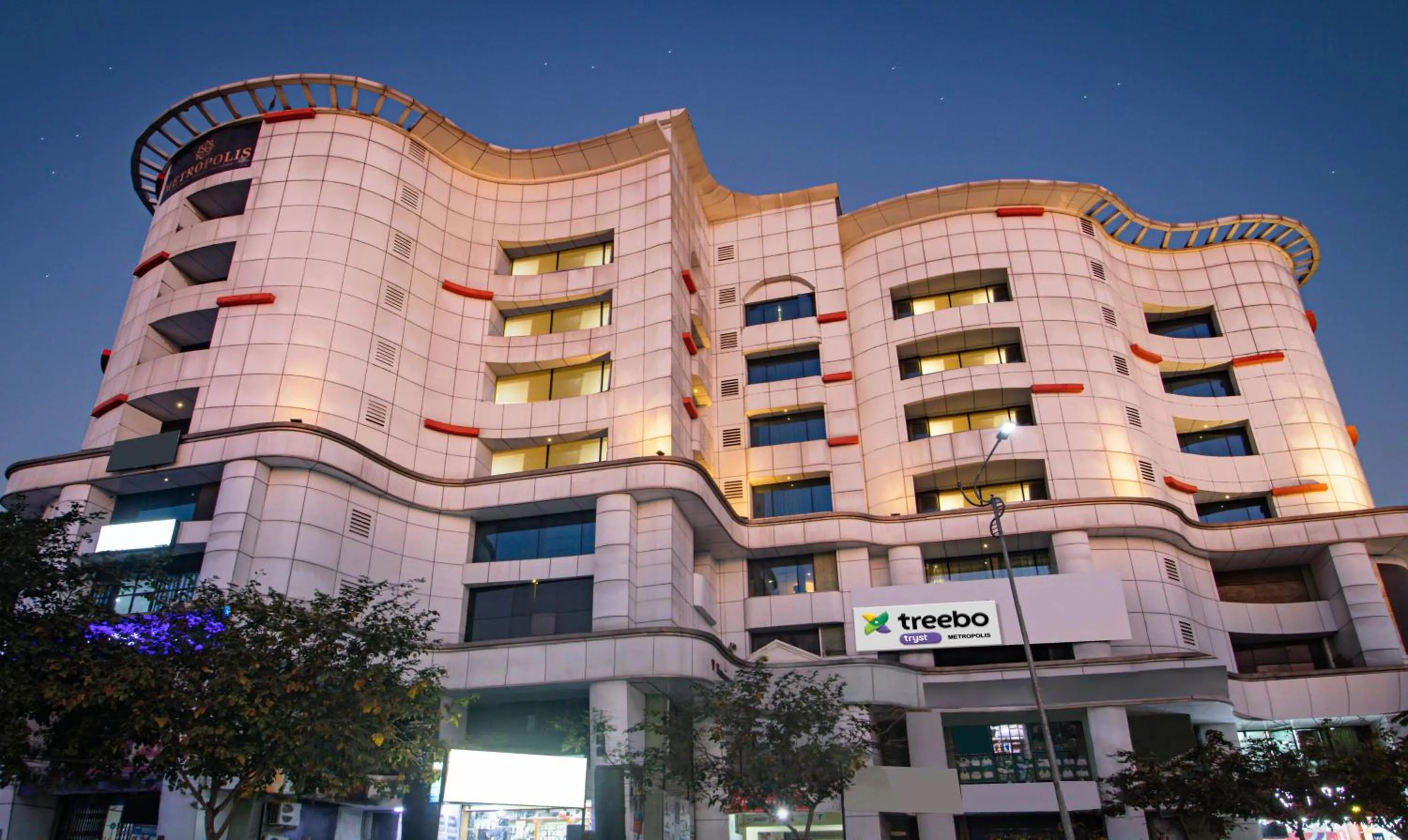 Property building in Treebo Premium Metropolis