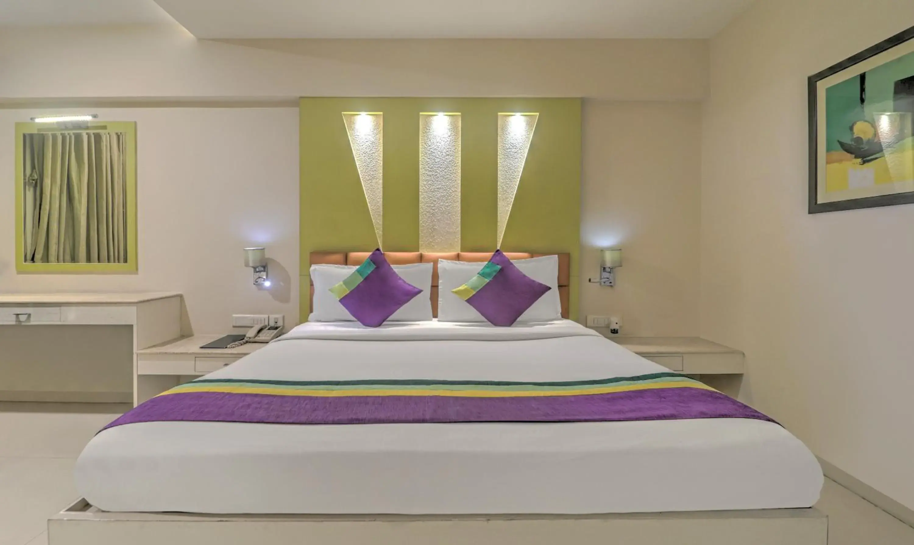 Bedroom, Bed in Treebo Premium Metropolis Bedroom, Bed in Treebo Premium Metropolis