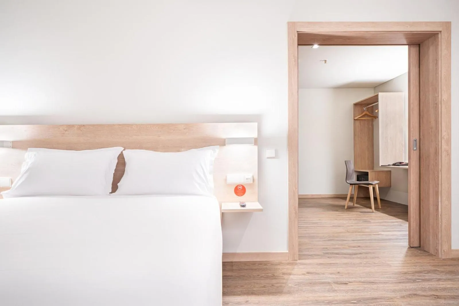 Bed in Moov Hotel Oeiras