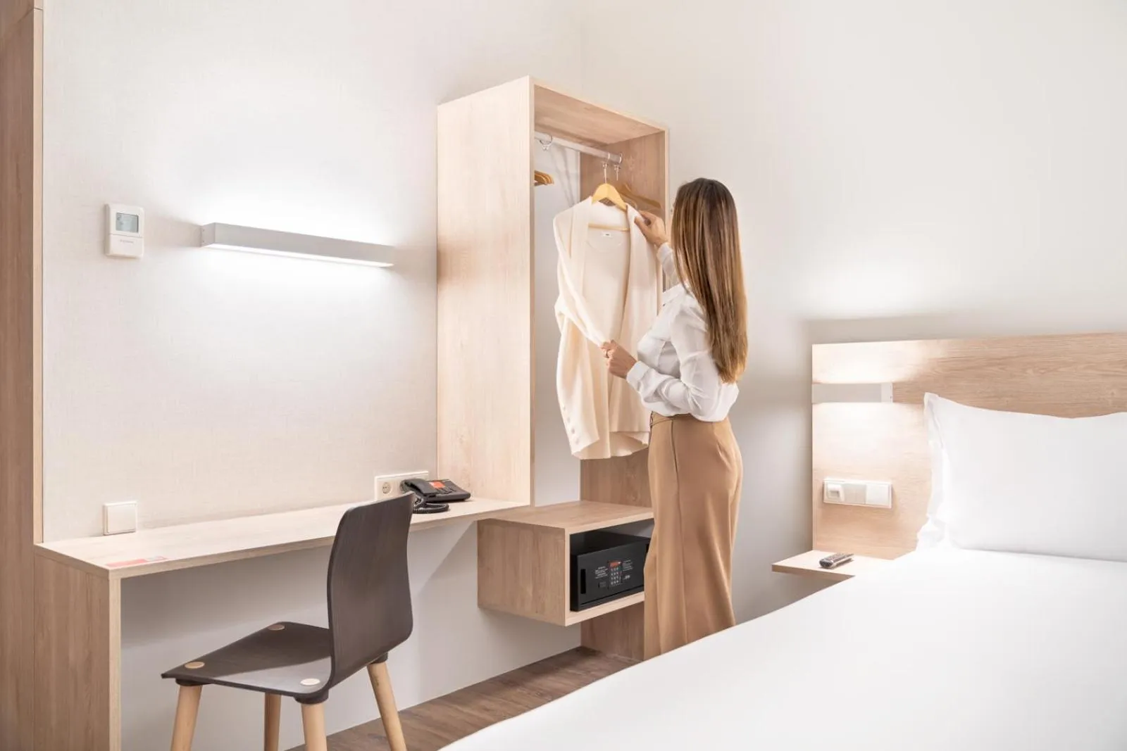 Bed in Moov Hotel Oeiras