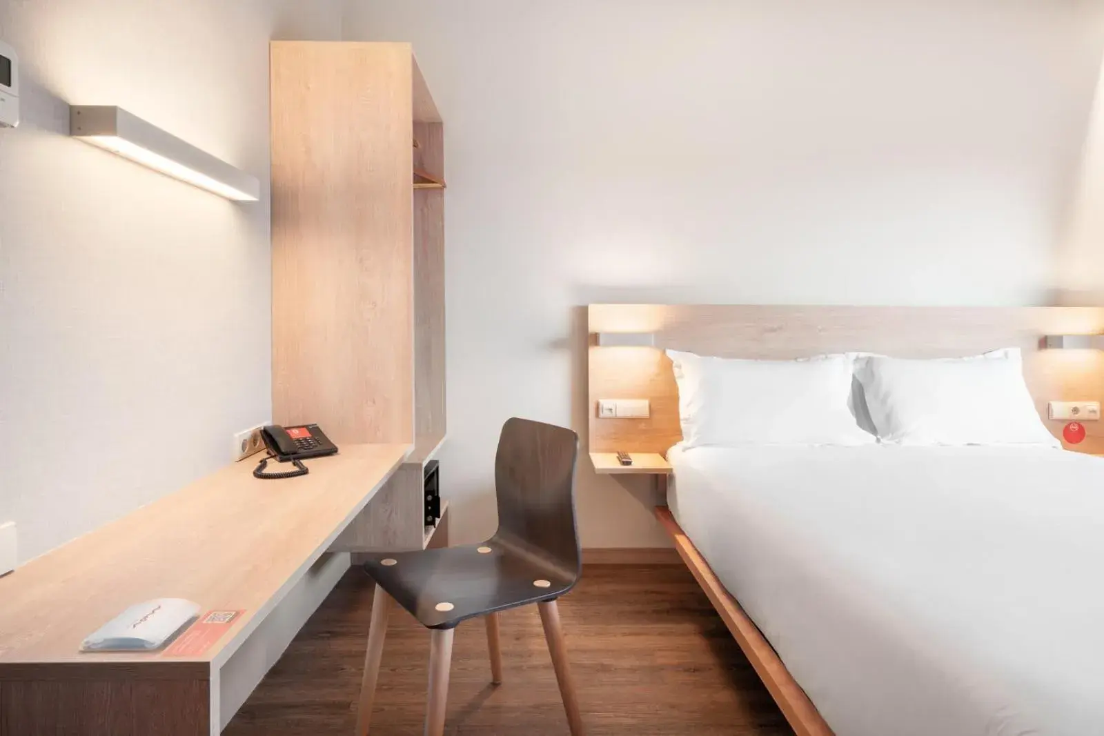 Bed in Moov Hotel Oeiras Bed in Moov Hotel Oeiras