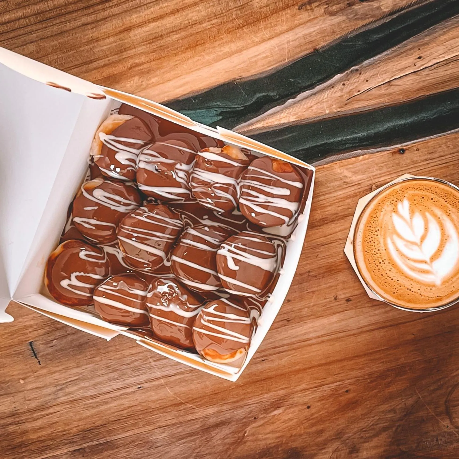 Food and drinks in Sharz Hotel