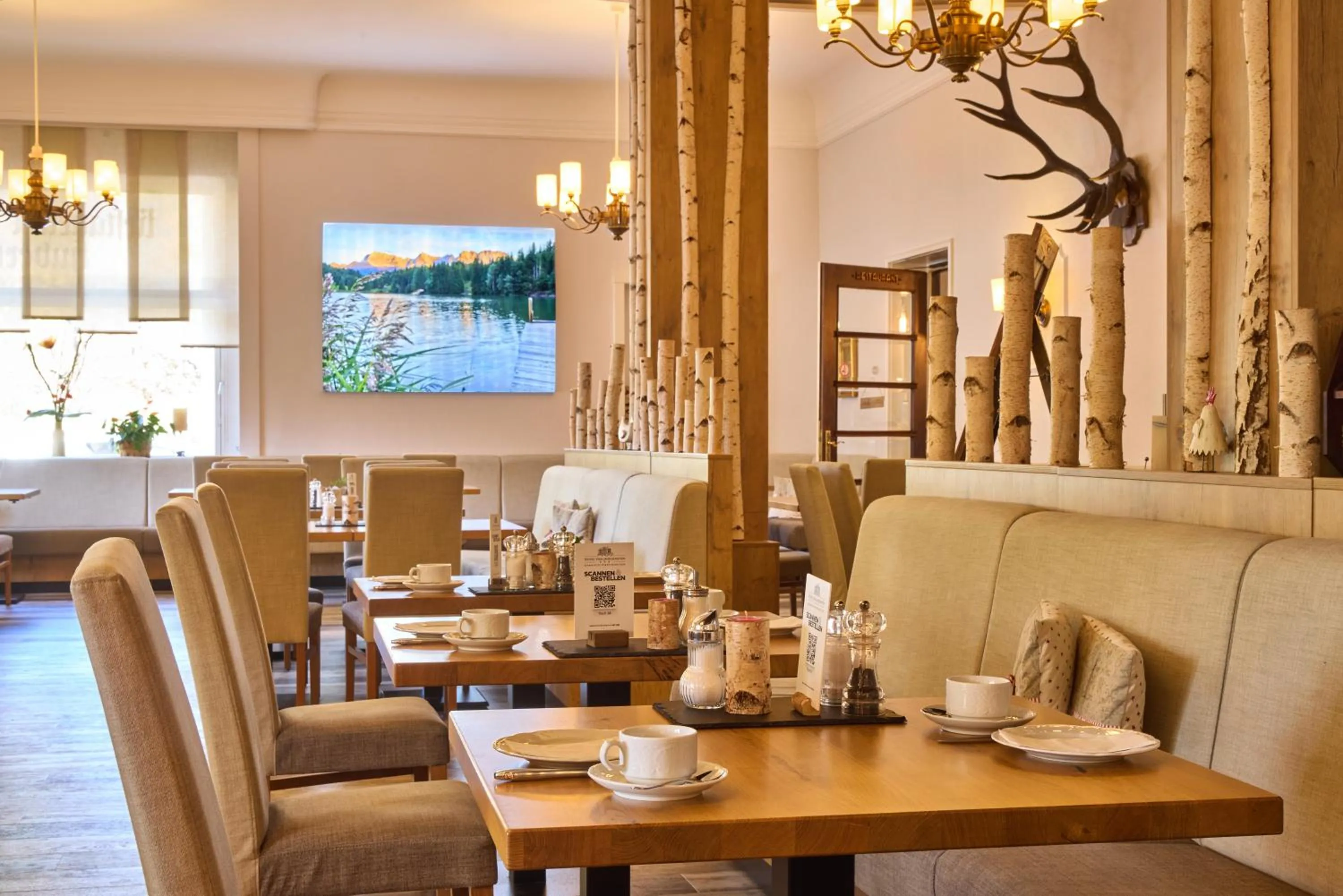 Restaurant/places to eat in Hotel Vier Jahreszeiten