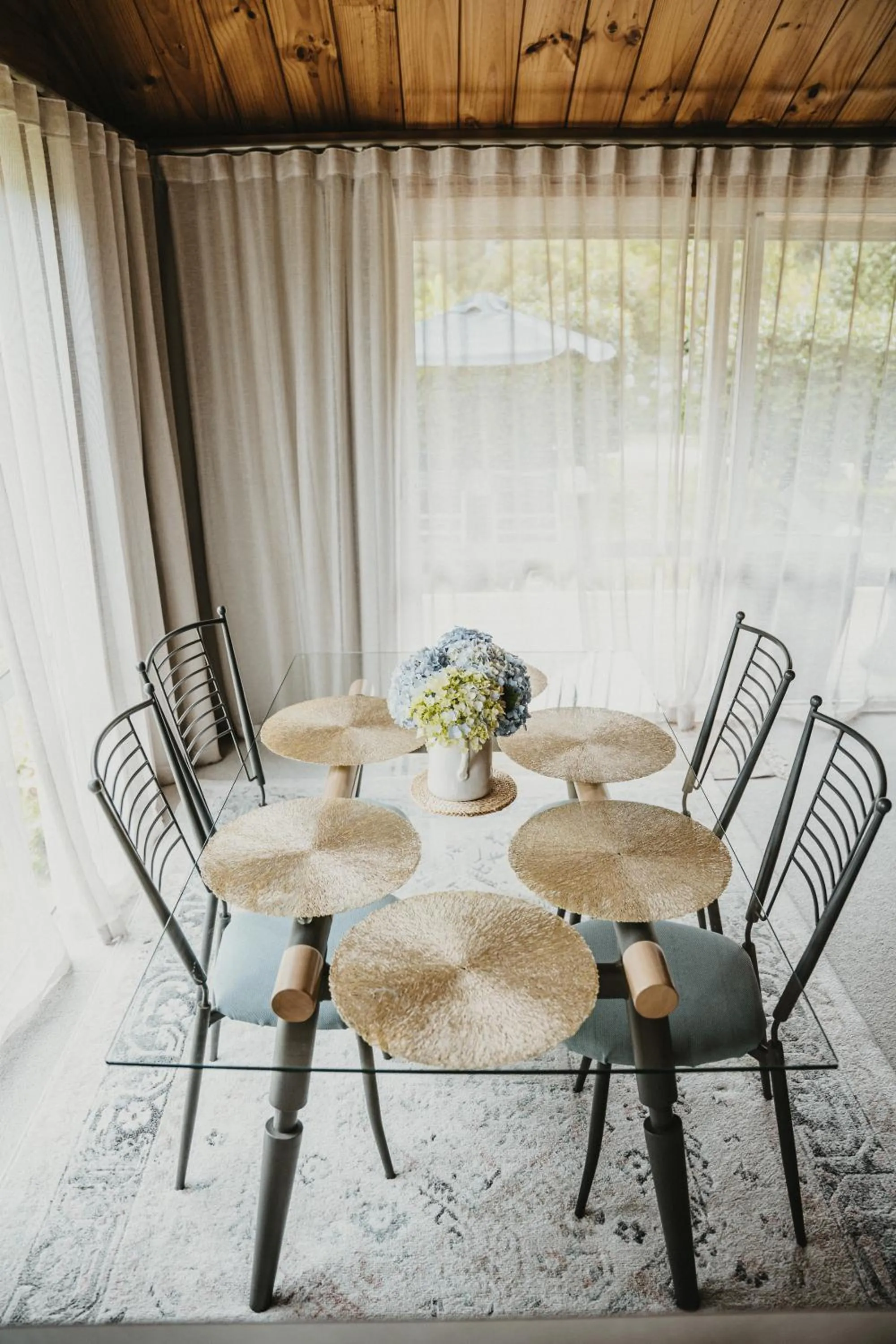 Dining area in Tatahi Lodge Beach Resort