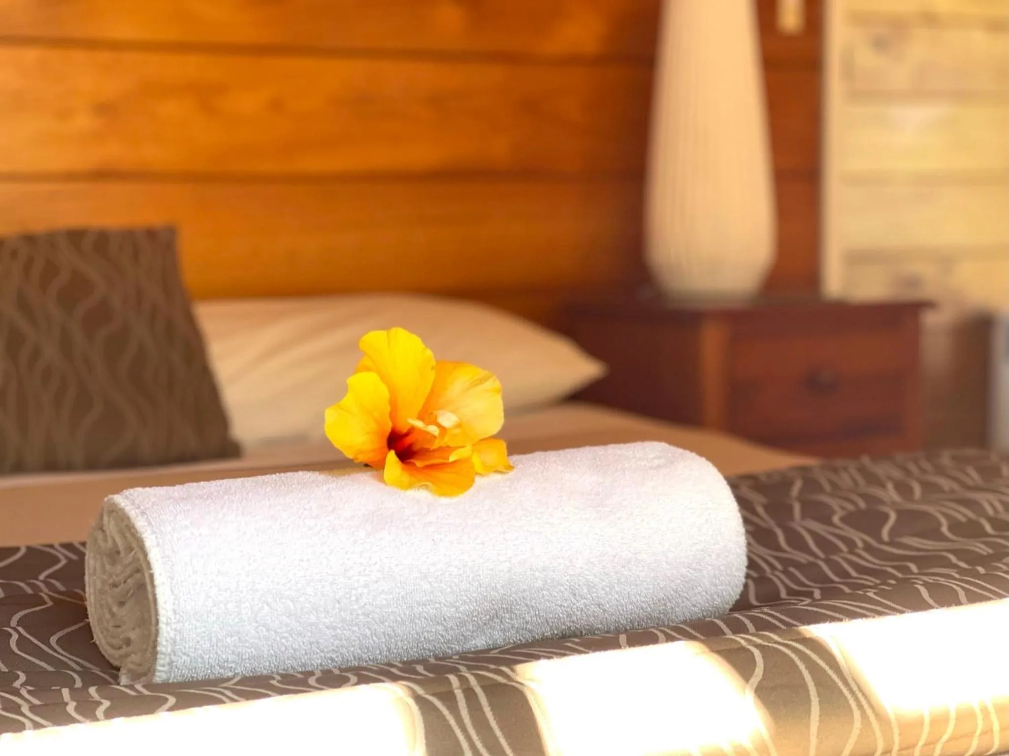 Bed in Tatahi Lodge Beach Resort