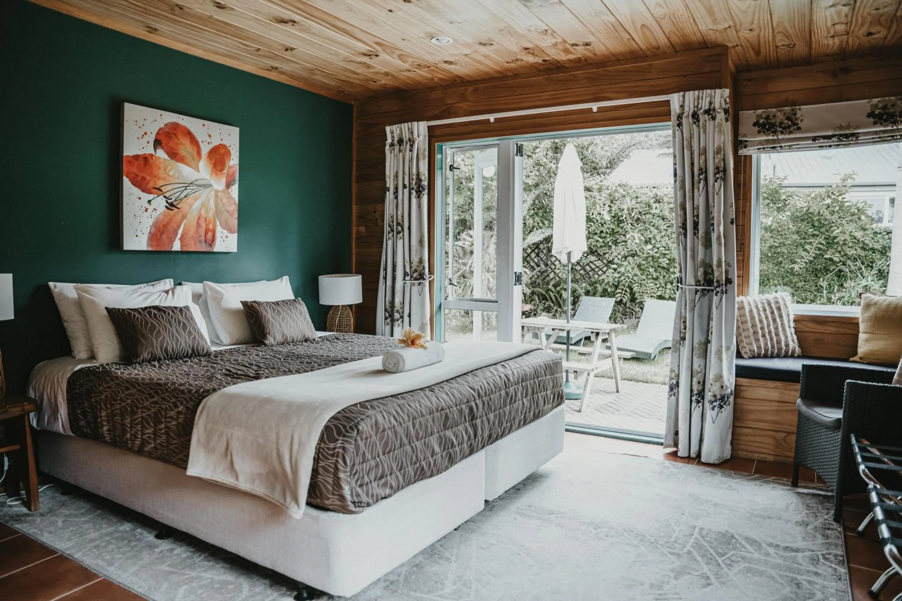 Bedroom, Bed in Tatahi Lodge Beach Resort