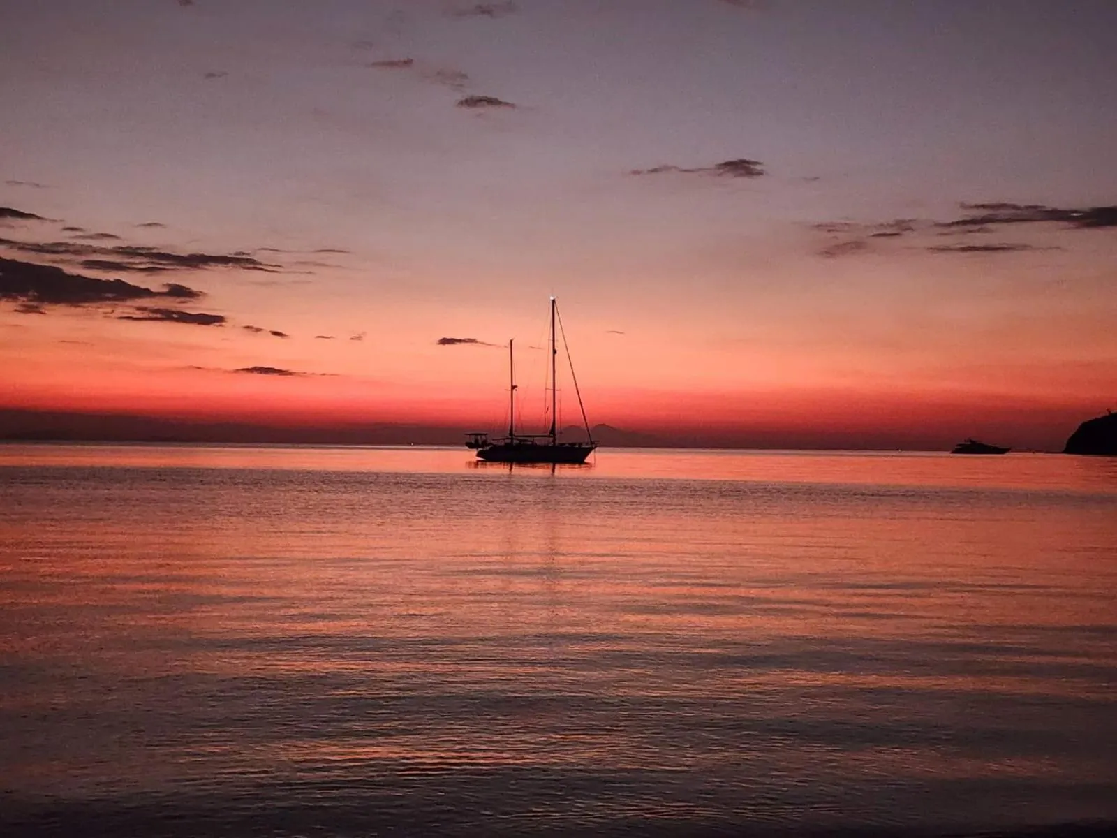 Beach in Sylvia Hotel & Resort Komodo