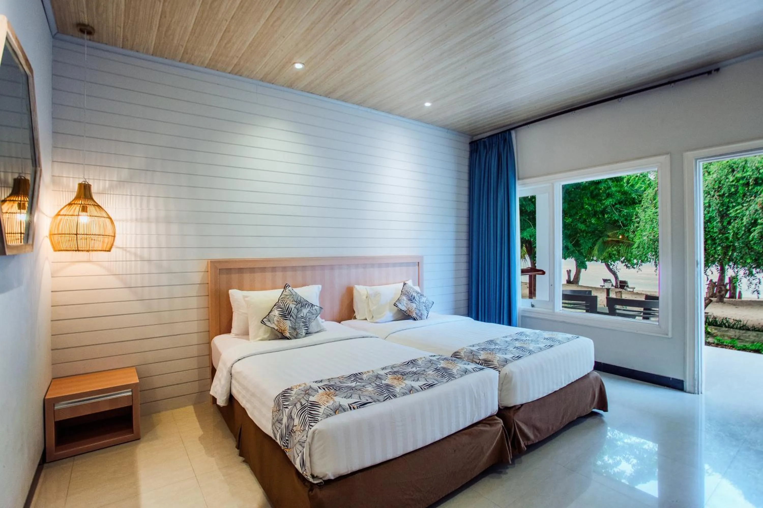 Bed in Sylvia Hotel & Resort Komodo