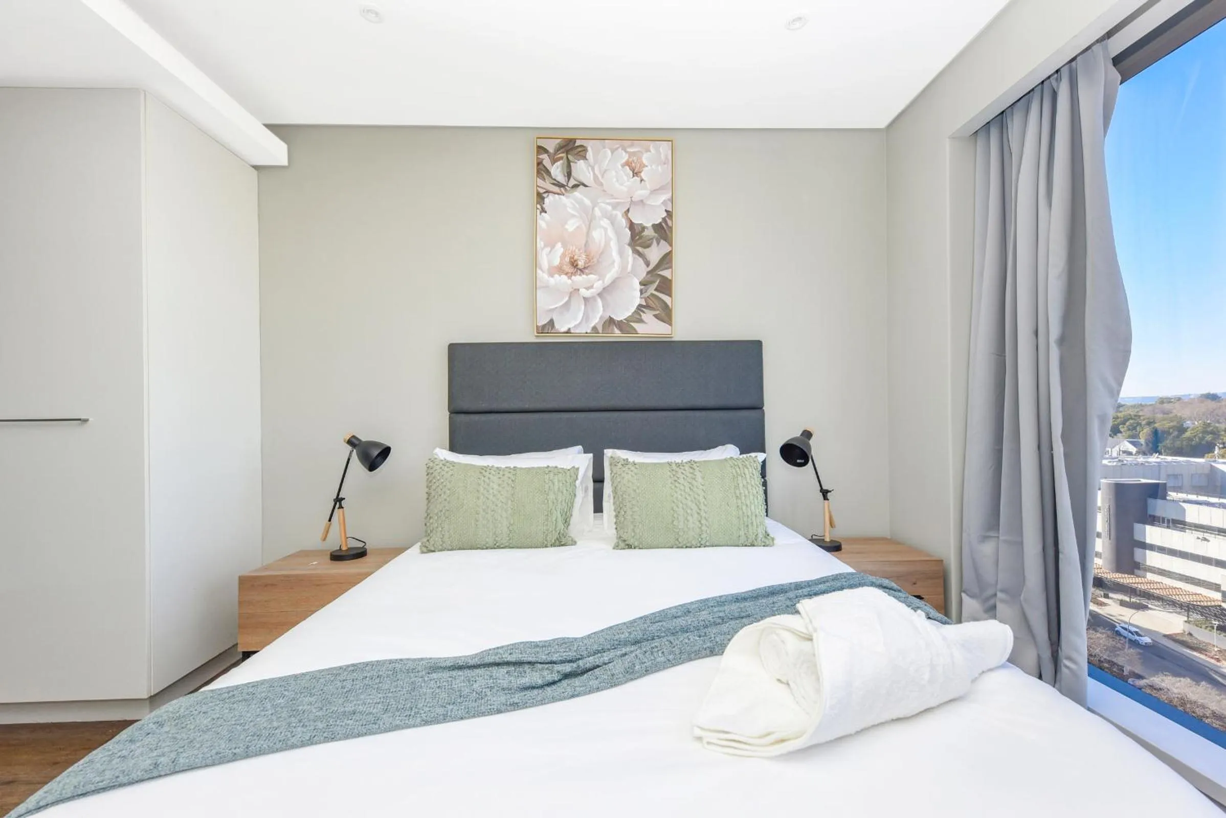 Bed in The Park Central Residence - WITH GENERATOR