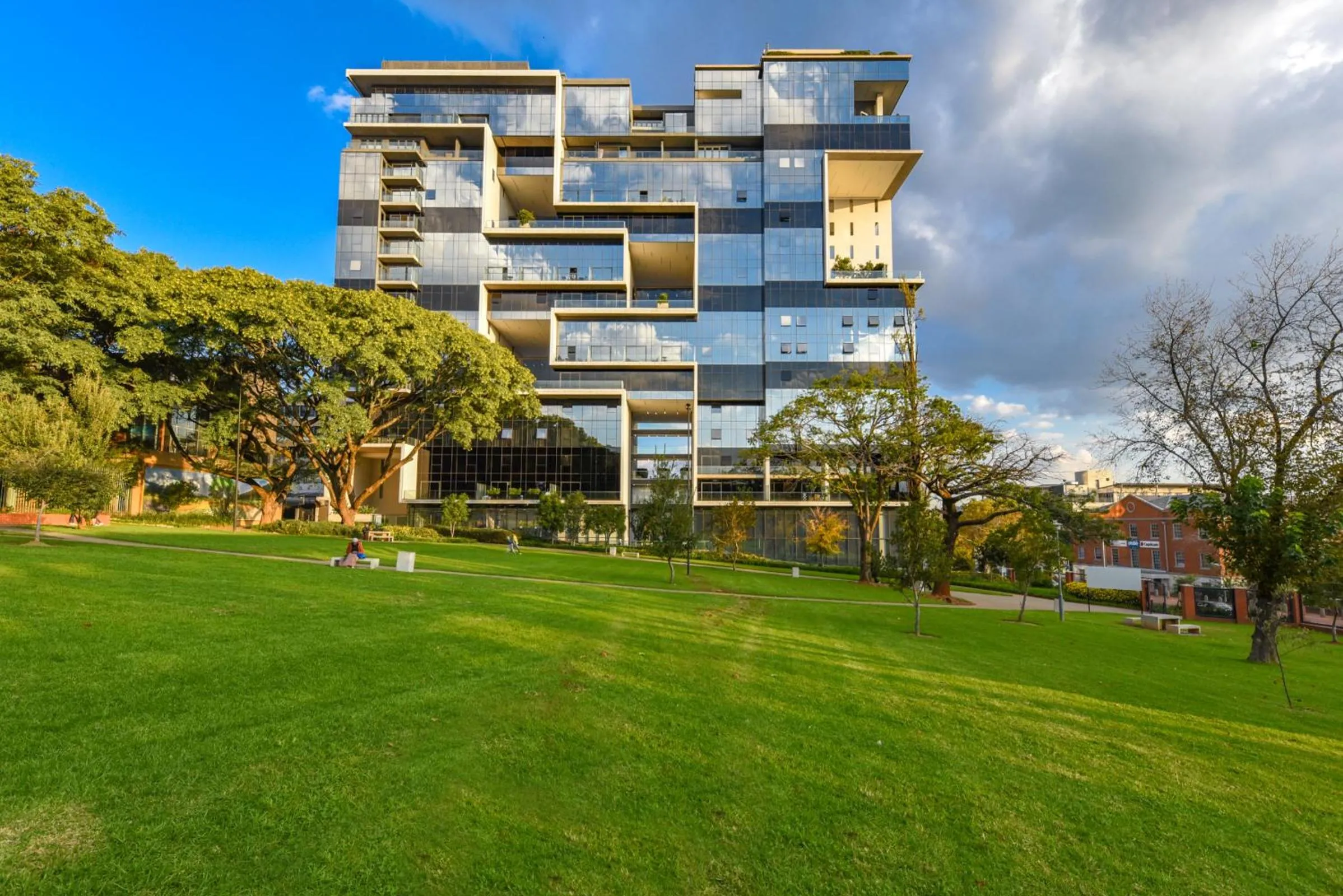 Property building in The Park Central Residence - WITH GENERATOR