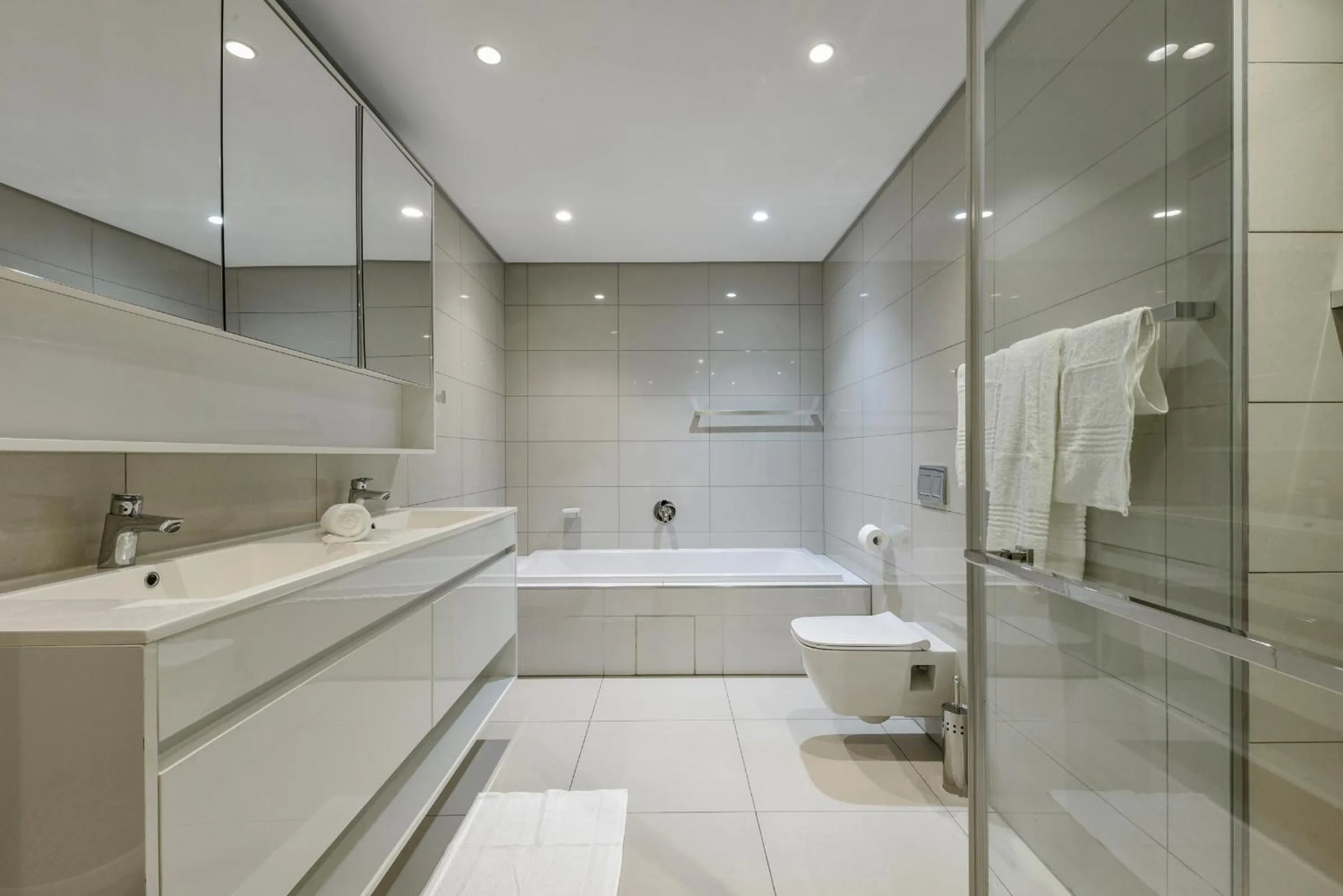 Shower in The Park Central Residence - WITH GENERATOR