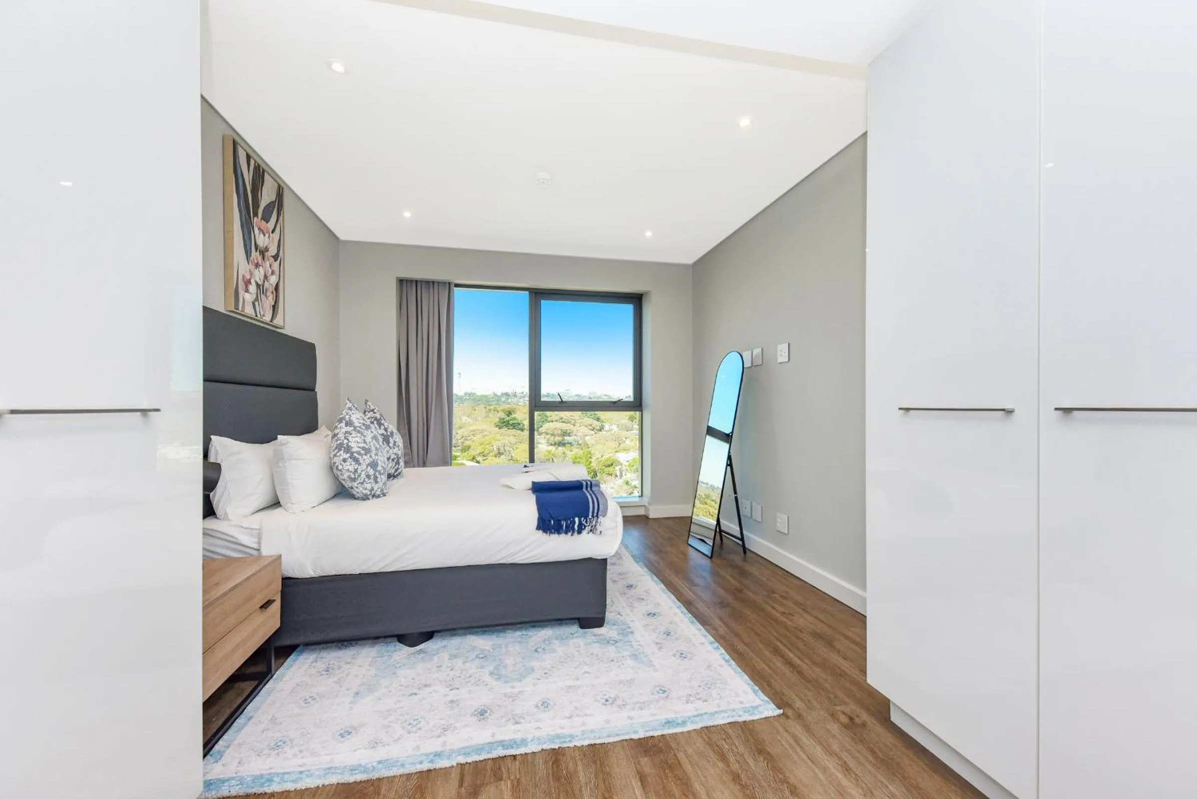 Bedroom, Bed in The Park Central Residence - WITH GENERATOR