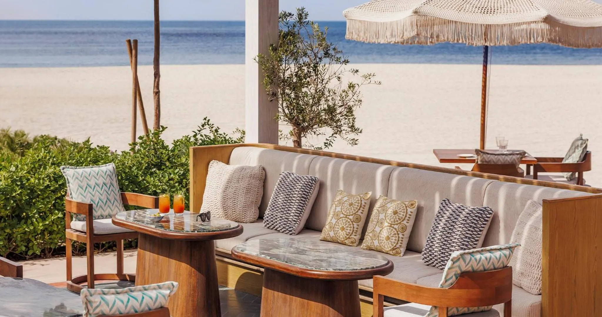 Restaurant/places to eat in Jumeirah Beach Hotel Dubai