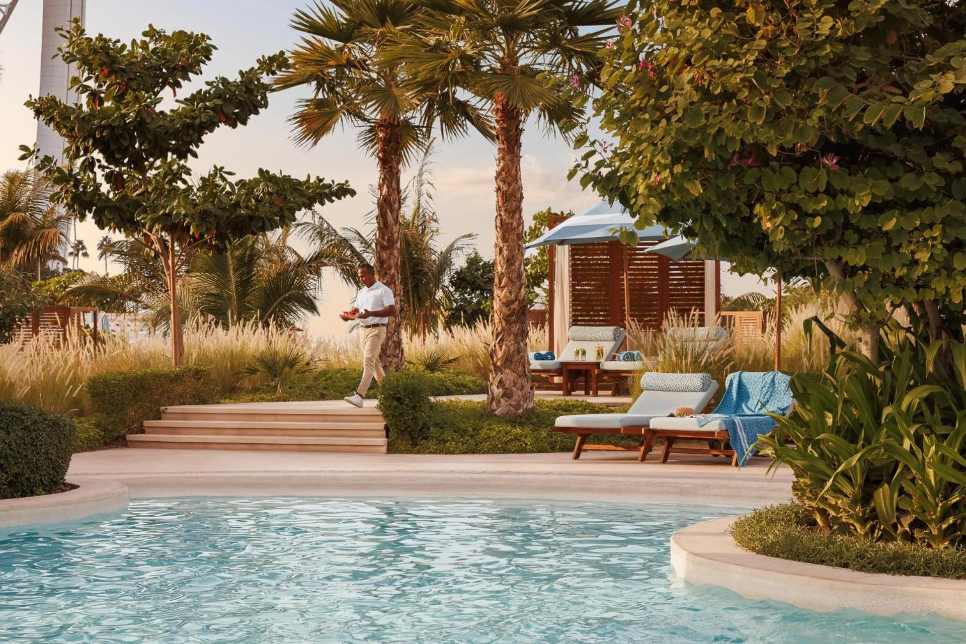 Swimming pool in Jumeirah Beach Hotel Dubai