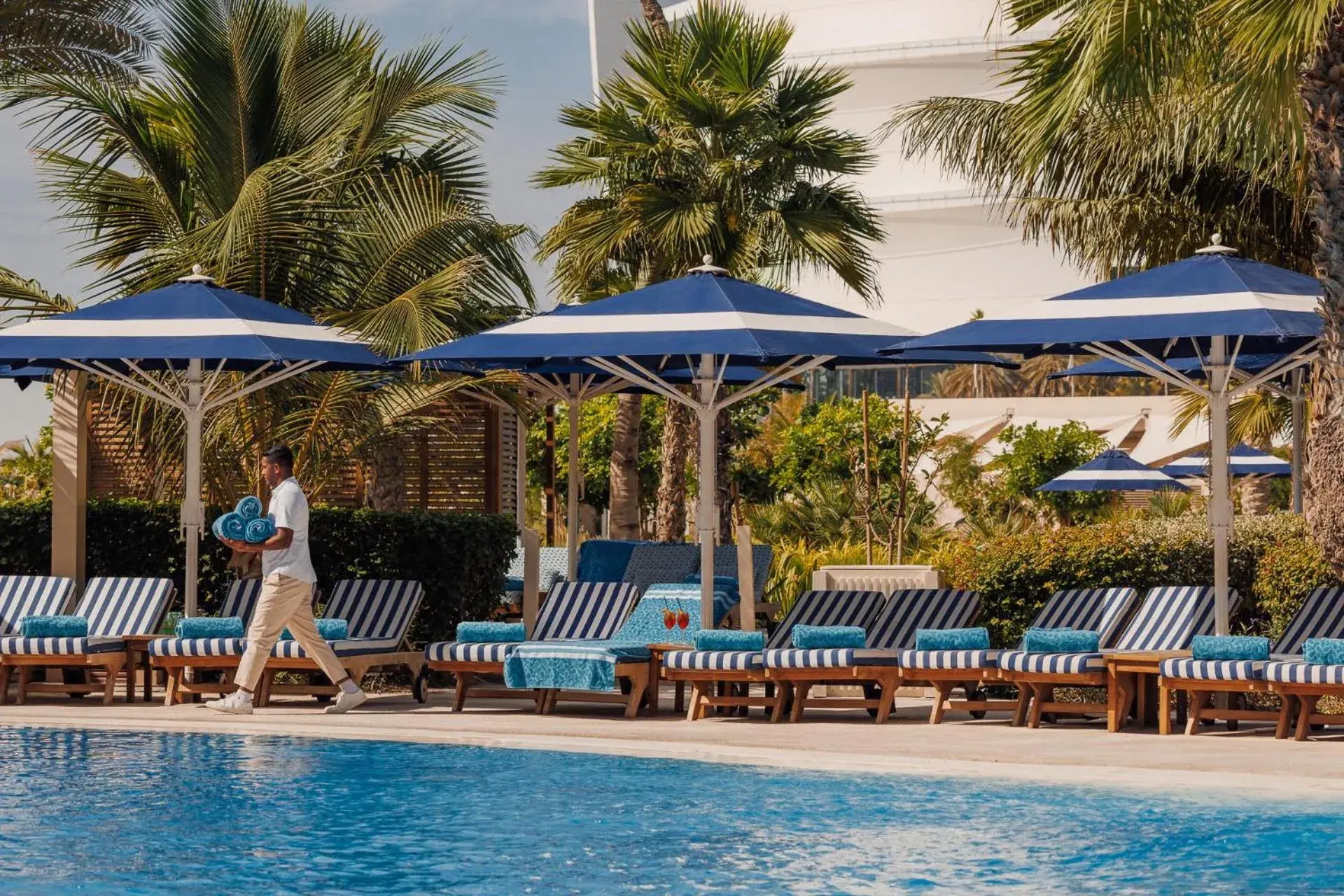 Pool view in Jumeirah Beach Hotel Dubai Pool view in Jumeirah Beach Hotel Dubai