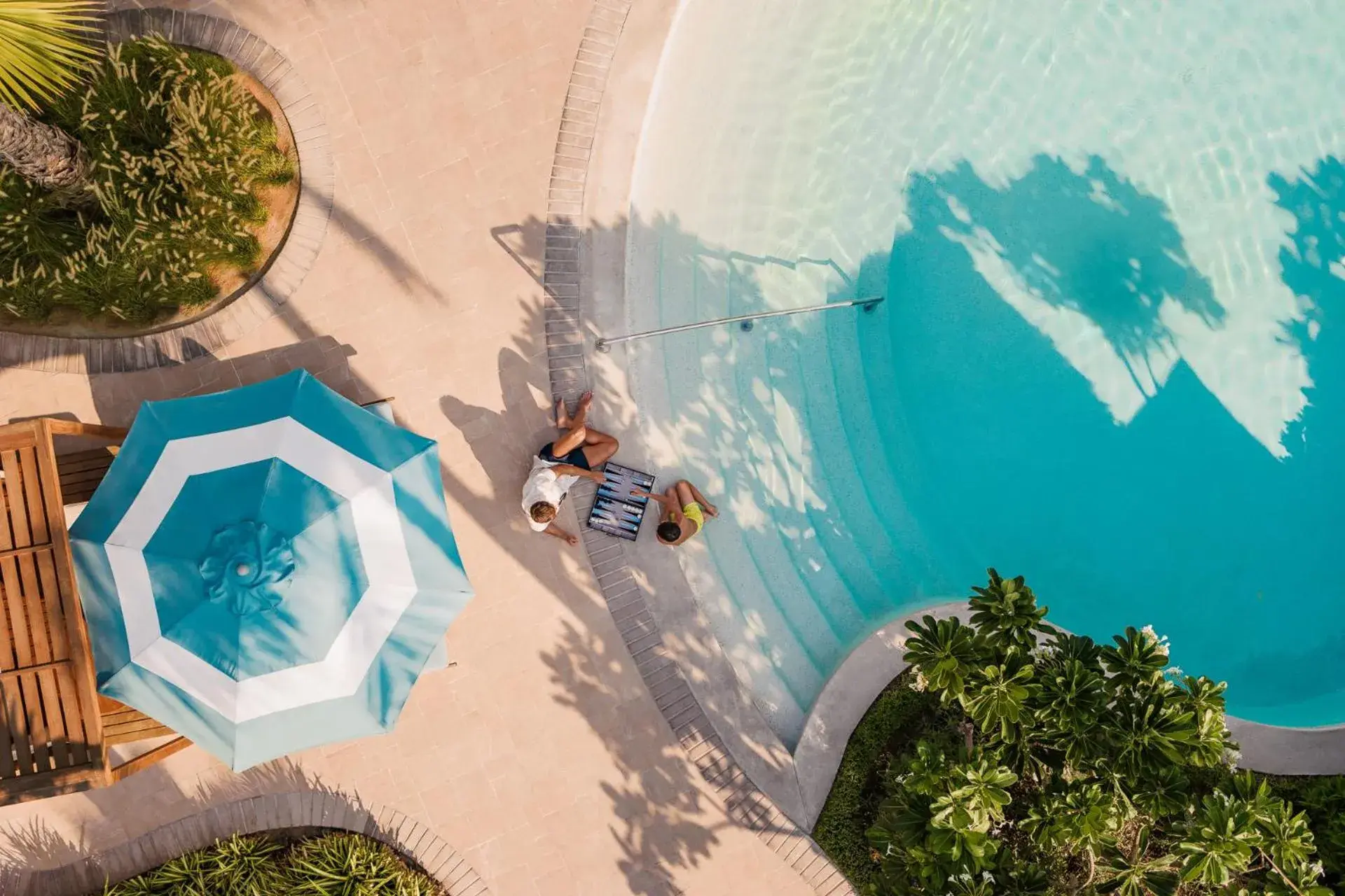 Pool view in Jumeirah Beach Hotel Dubai Pool view in Jumeirah Beach Hotel Dubai