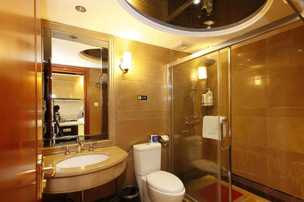 Toilet in Guangzhou Hakka Apartment Beijing Road