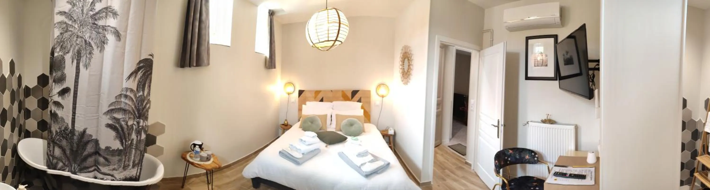 View (from property/room), Bed in Demeure de la Garenne