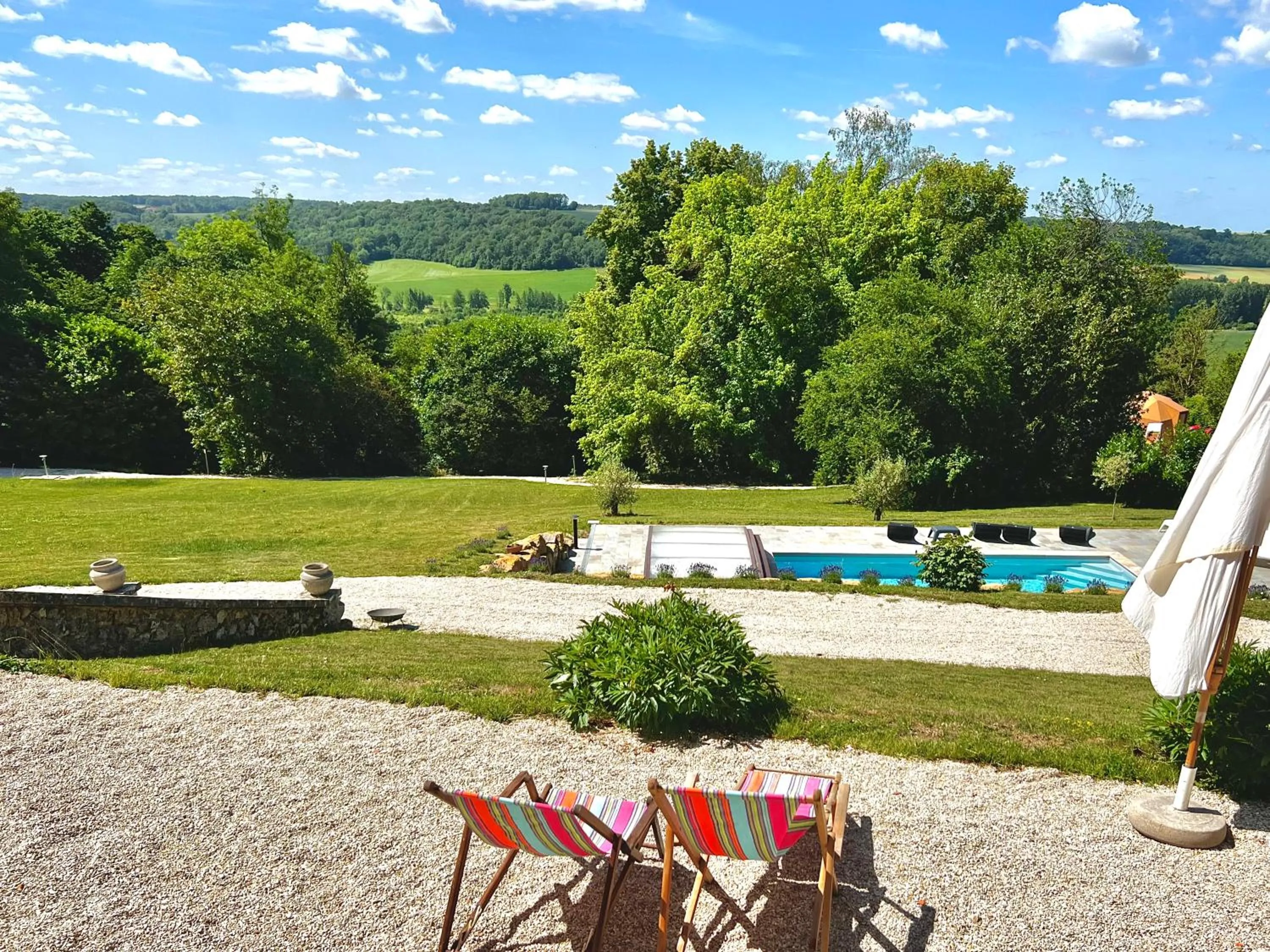 Swimming pool in Demeure de la Garenne