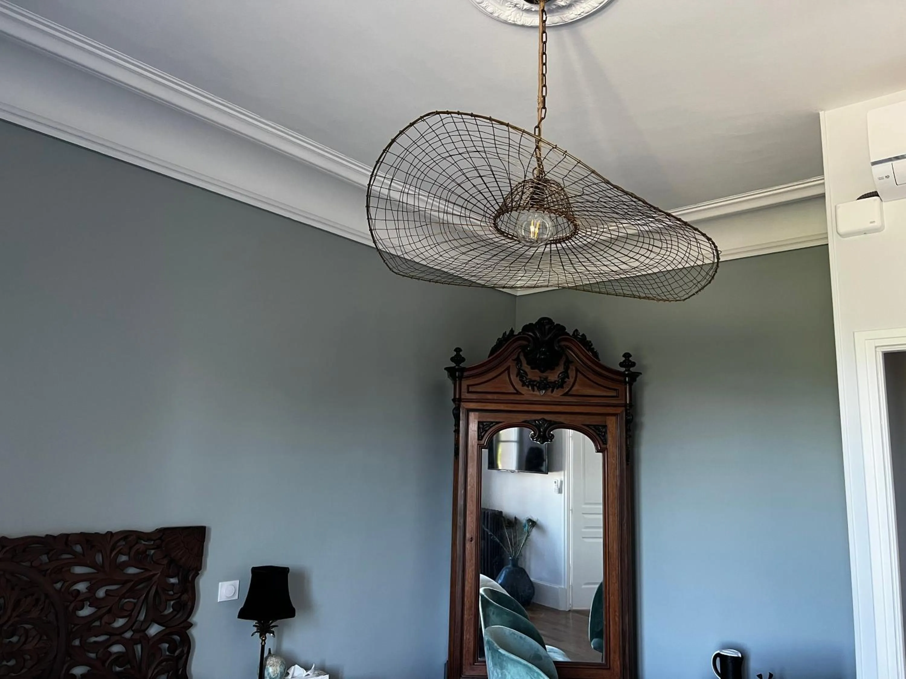 Decorative detail in Demeure de la Garenne