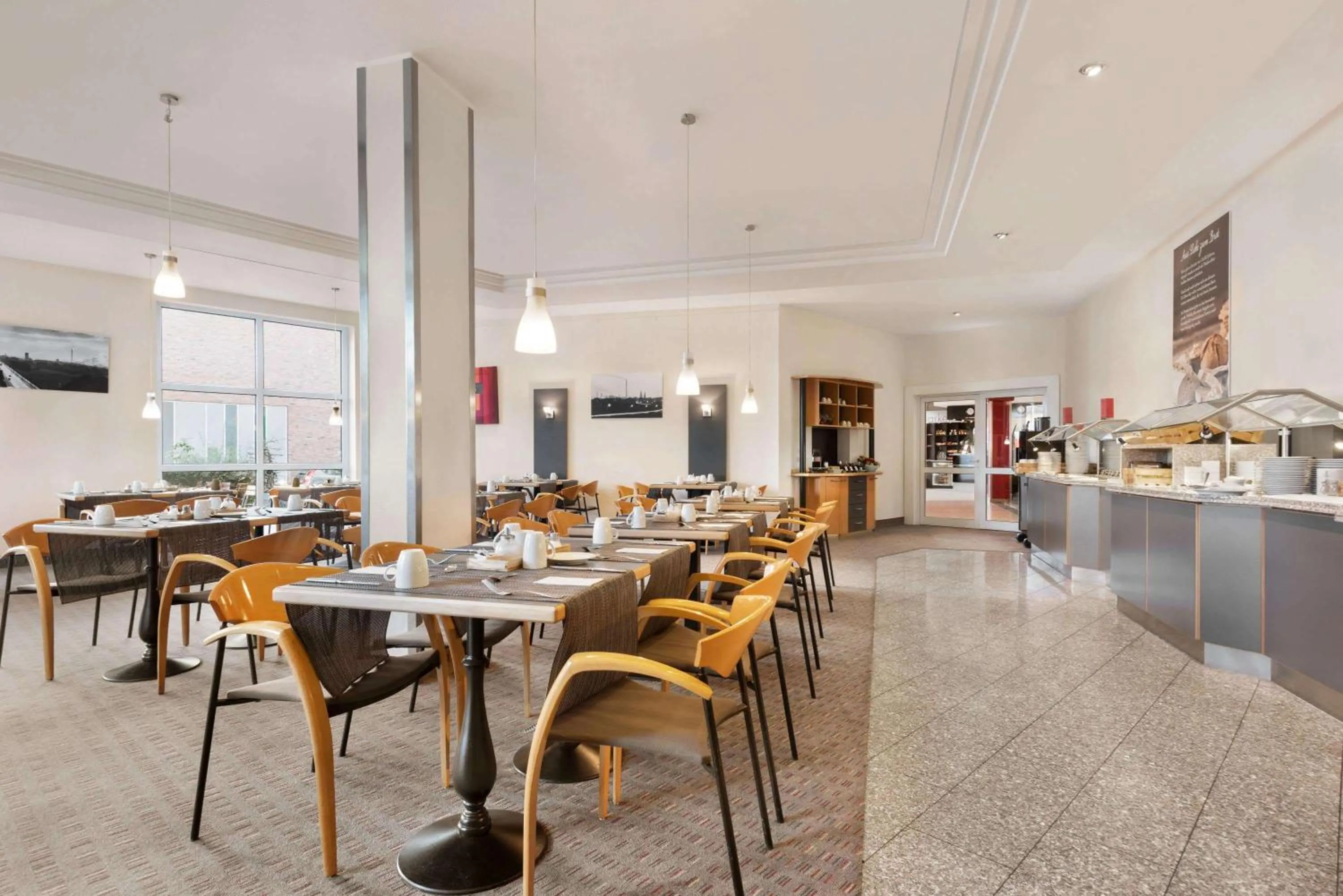 Restaurant/places to eat in Ramada by Wyndham Bottrop City